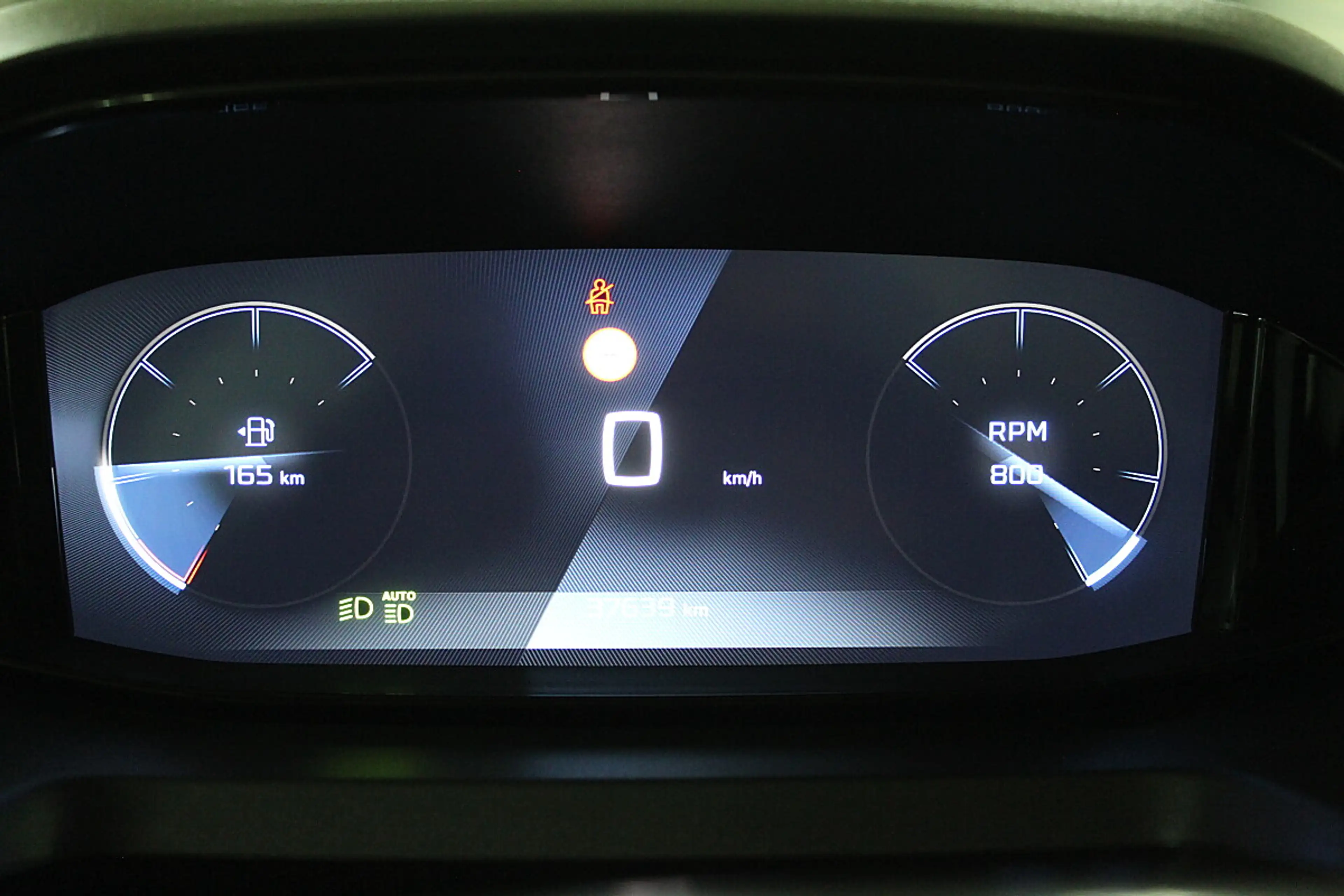Peugeot Rifter Standard BlueHDI 100 S&S Allure 6-Gang-Manuell — photo 11