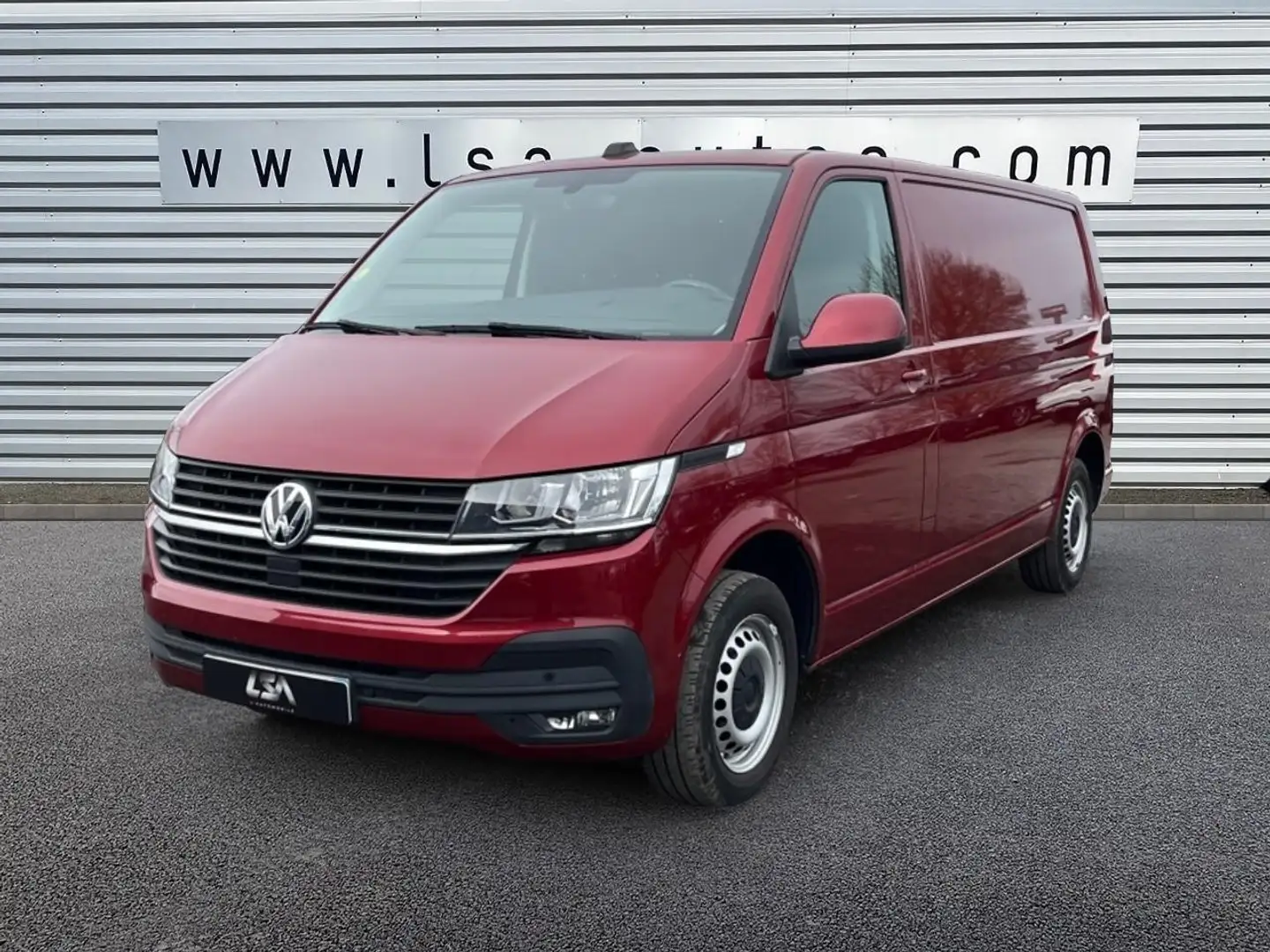 Volkswagen Transporter L2H1 3.0T 2.0 TDI 150 Fourgon Tôlé Business Line P Rood - 1