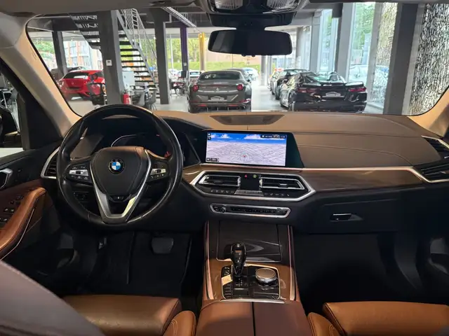 BMW X5 view 15
