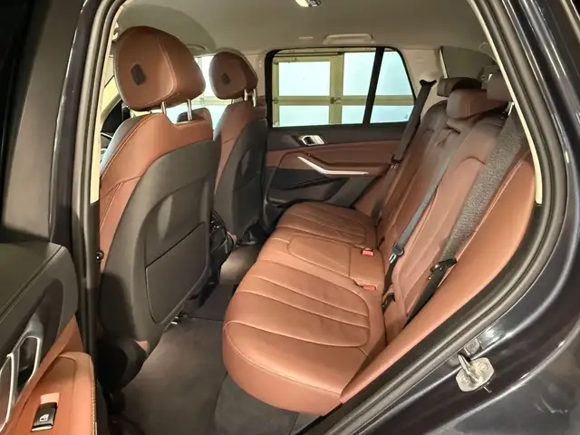 BMW X5 view 12