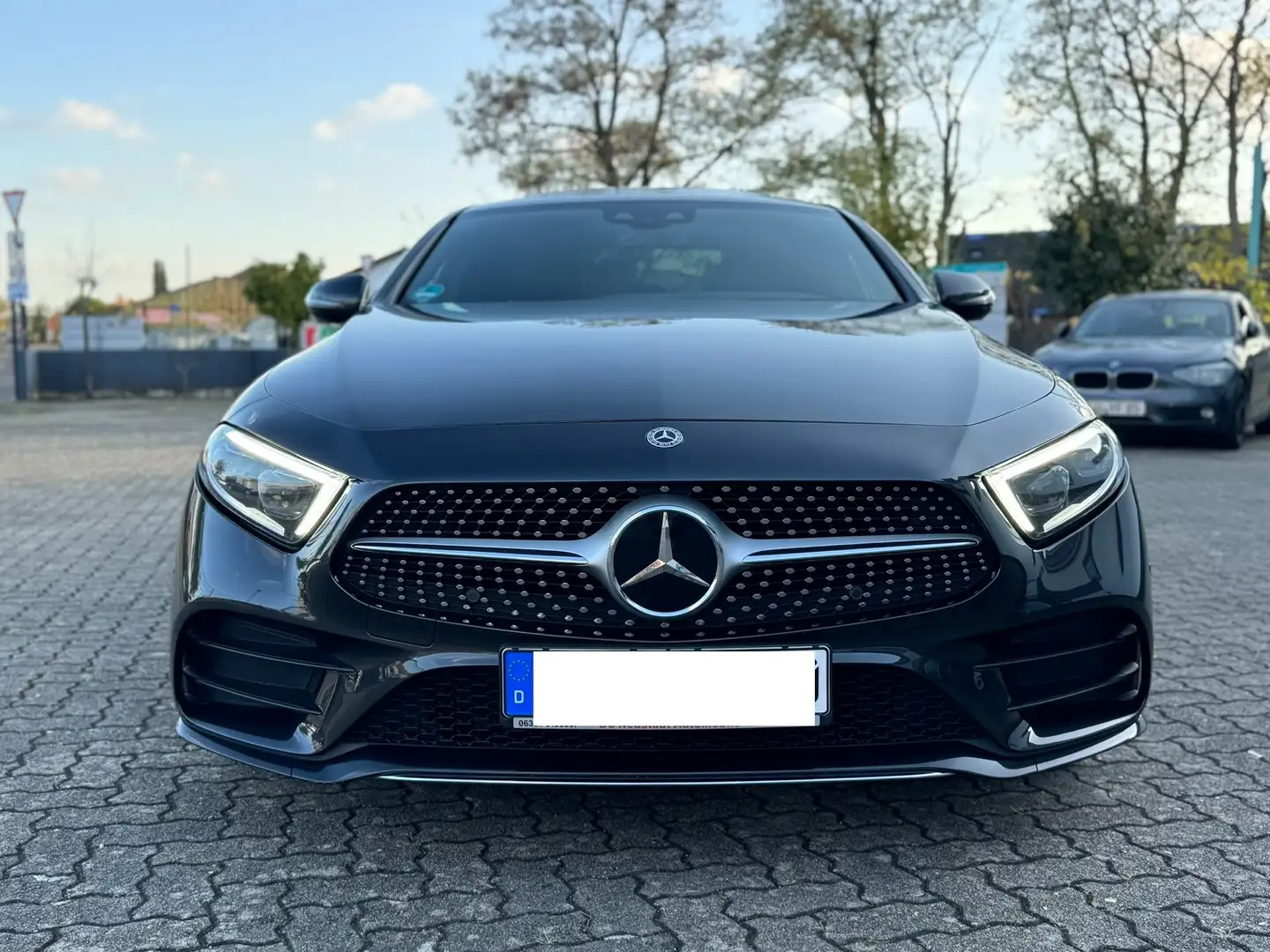 Mercedes-Benz CLS 350 CLS 350 d 4Matic 9G-TRONIC AMG Line Zwart - 2