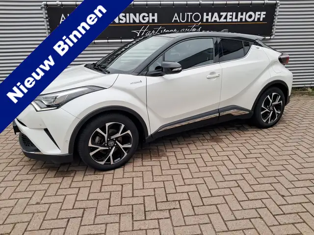 Toyota C-HR 1.8 Hybrid Style Ultimate Bi-Tone Automaat | Clima