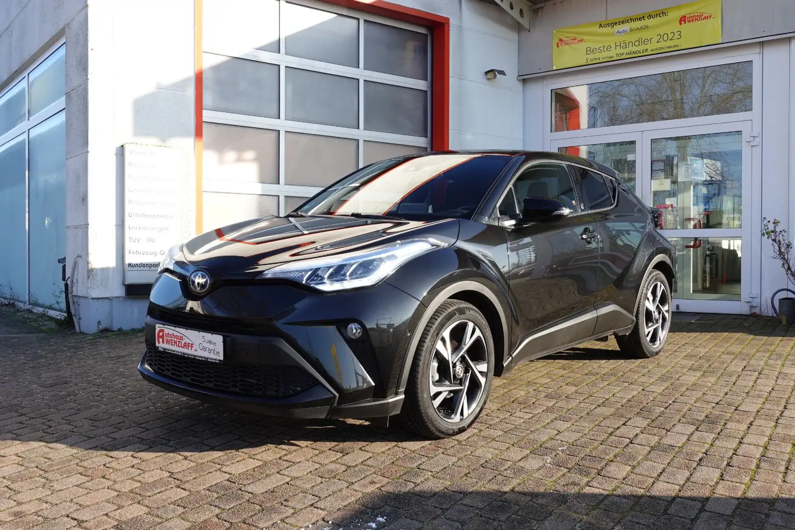 Toyota C-HR 1.8l Hybrid Team D 5 Jahre Garantie Schwarz - 1