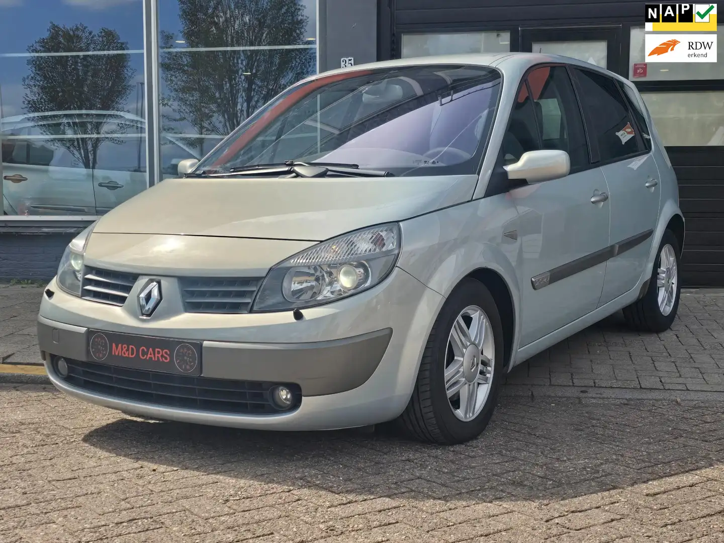 Renault Scenic 2.0-16V Privilège Luxe AUTOMAAT/NAP/ELEK STOELEN/A Grijs - 1