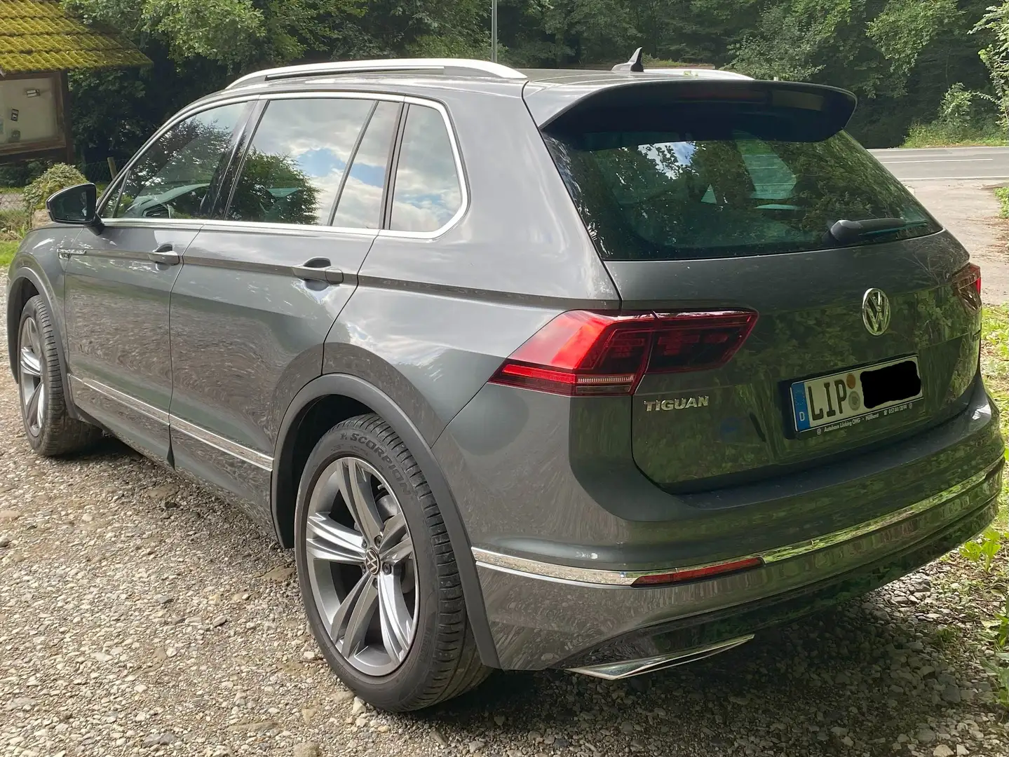 Volkswagen Tiguan Tiguan 2.0 TSI 4Motion DSG OPF Highline Grau - 2
