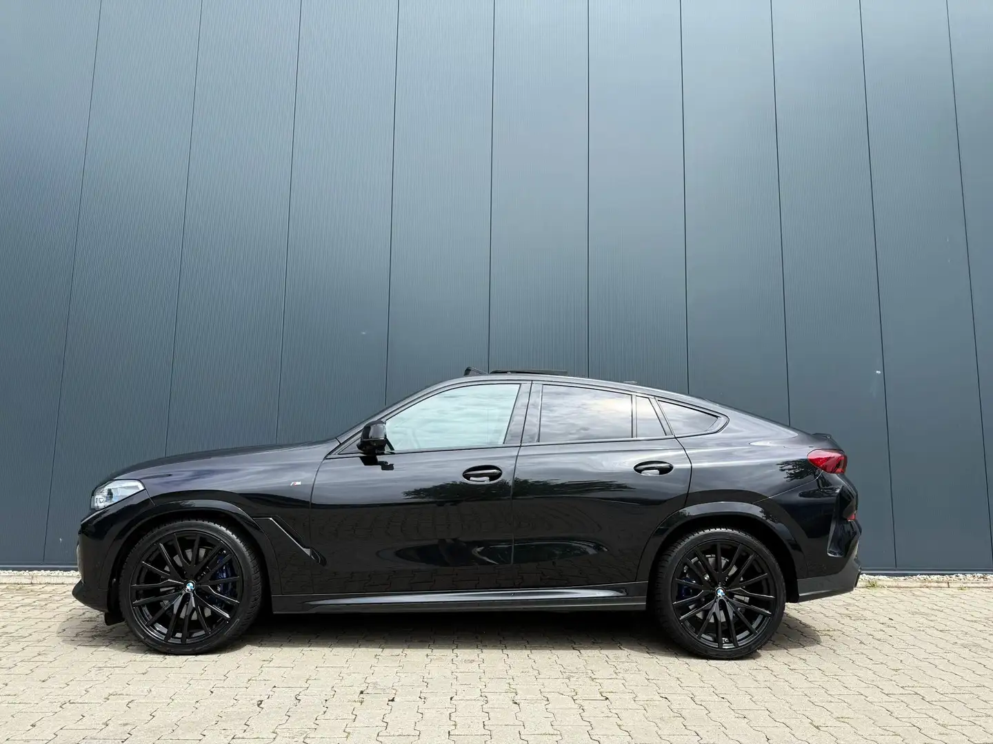 BMW X6 xDrive40d M-sport / pano / B&W / M-seats / Massage - 2