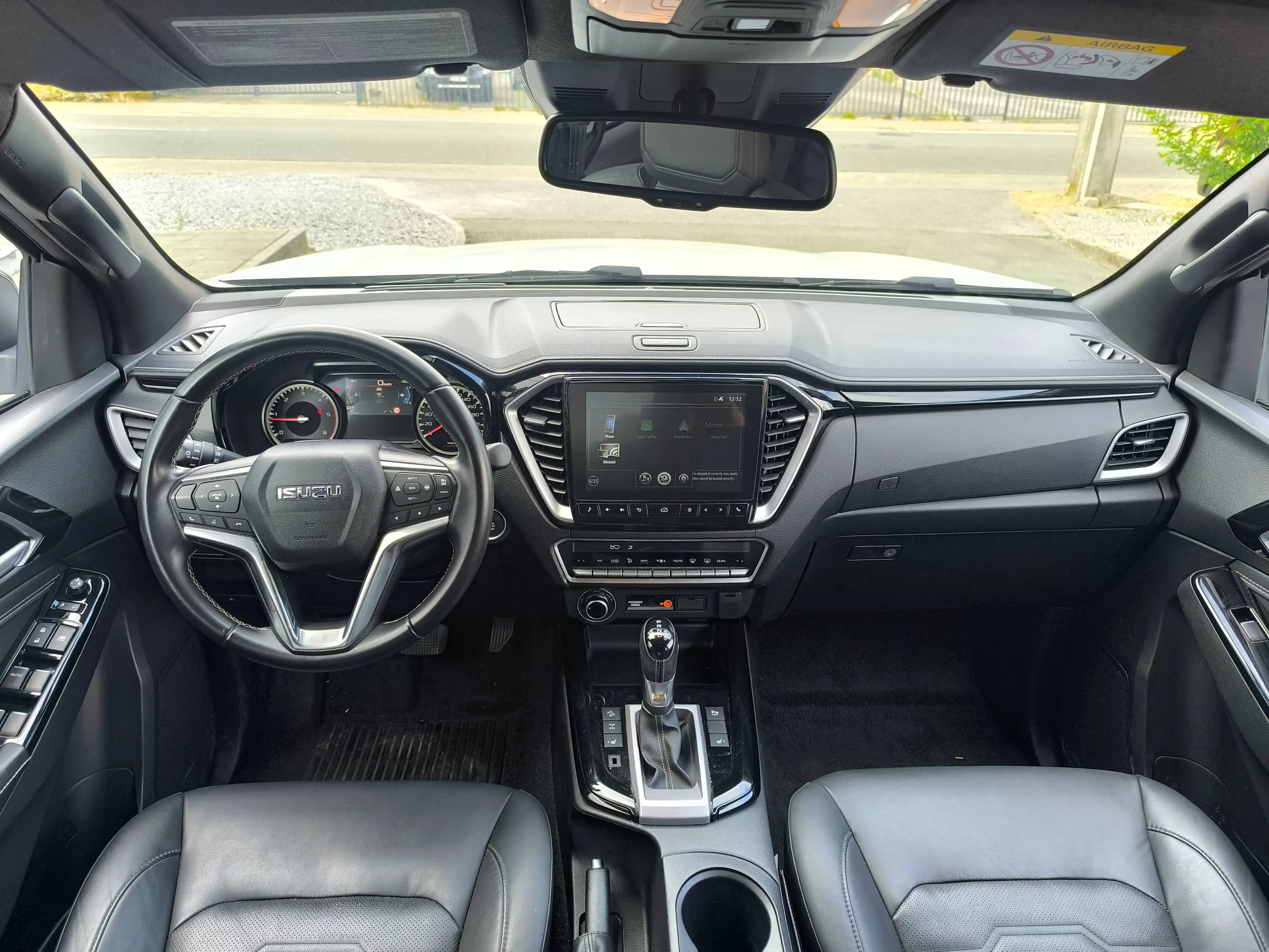 Isuzu D-Max 1.9 Turbo D 4WD V-CROSS 163CV CUIR CLIM GPS XENON — photo 15