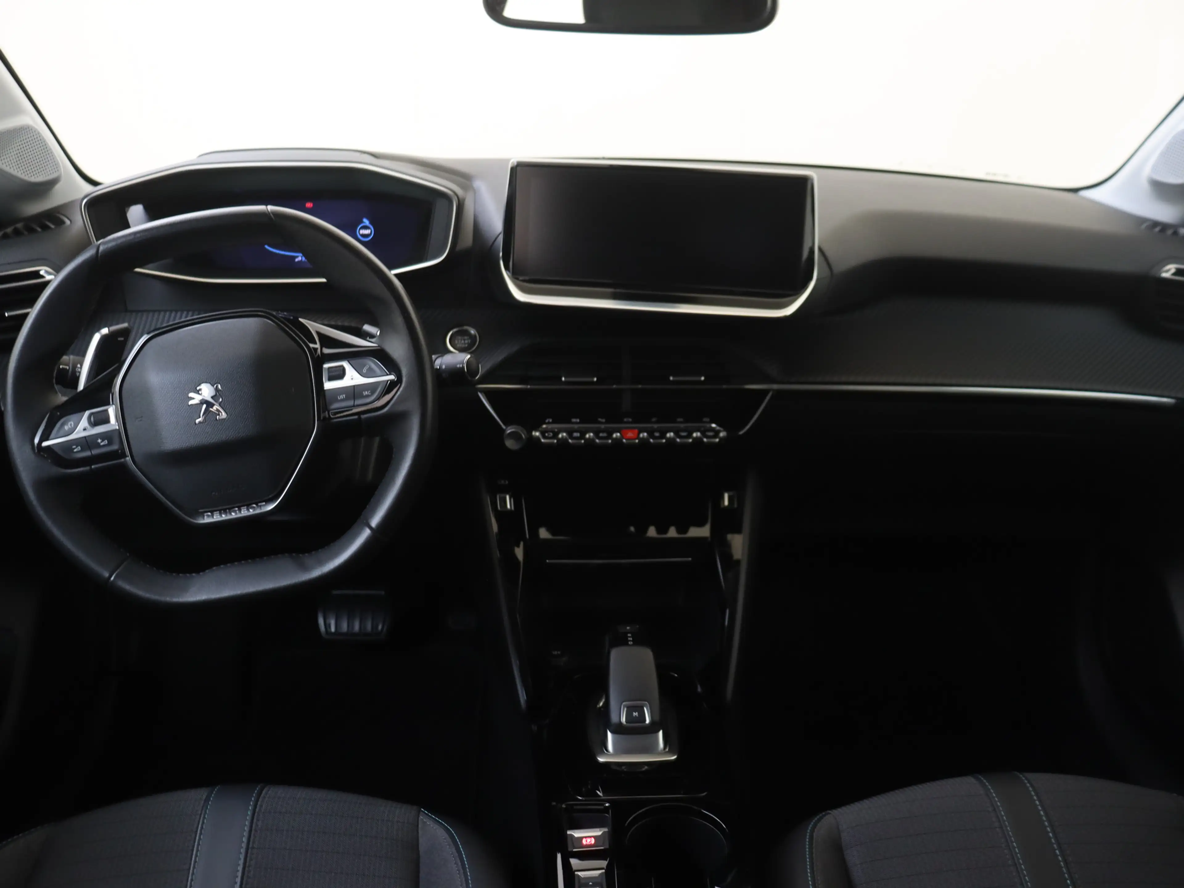 Peugeot 208 1.2 PureTech 100PK Allure Pack Camera | Apple Carp — photo 5