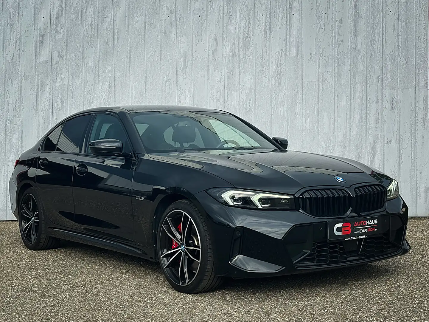 BMW 330 e xDrive Aut. Widescreen, M-Paket Pro Schwarz - 1