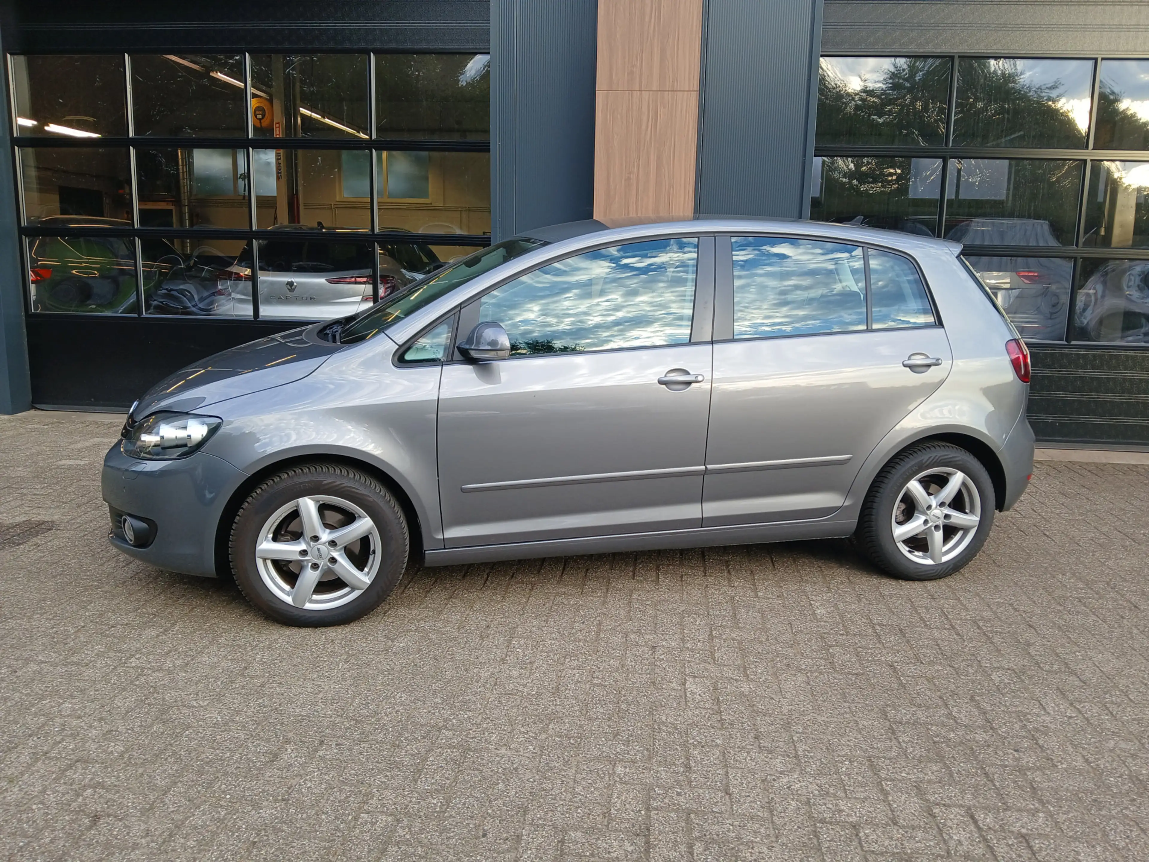 Volkswagen Golf Plus 1.2 TSI Highline / trekhaak / all season — photo 2
