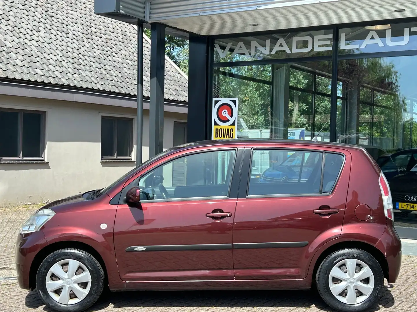 Daihatsu Sirion 2 1.0-12V Premium Airco Trekhaak NL-Auto NAP Nieuw Rot - 2