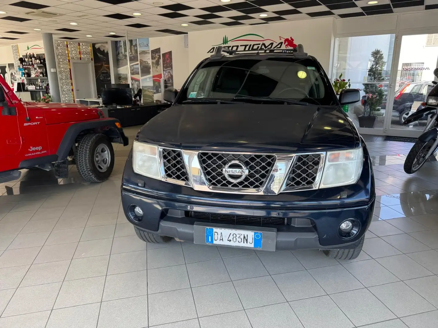 Nissan Navara Navara d.cab 2.5 dci LE 174cv Blu/Azzurro - 2