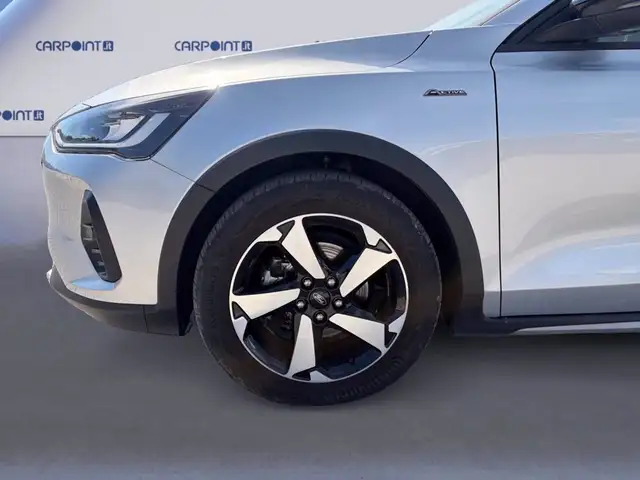 Ford Focus view 14