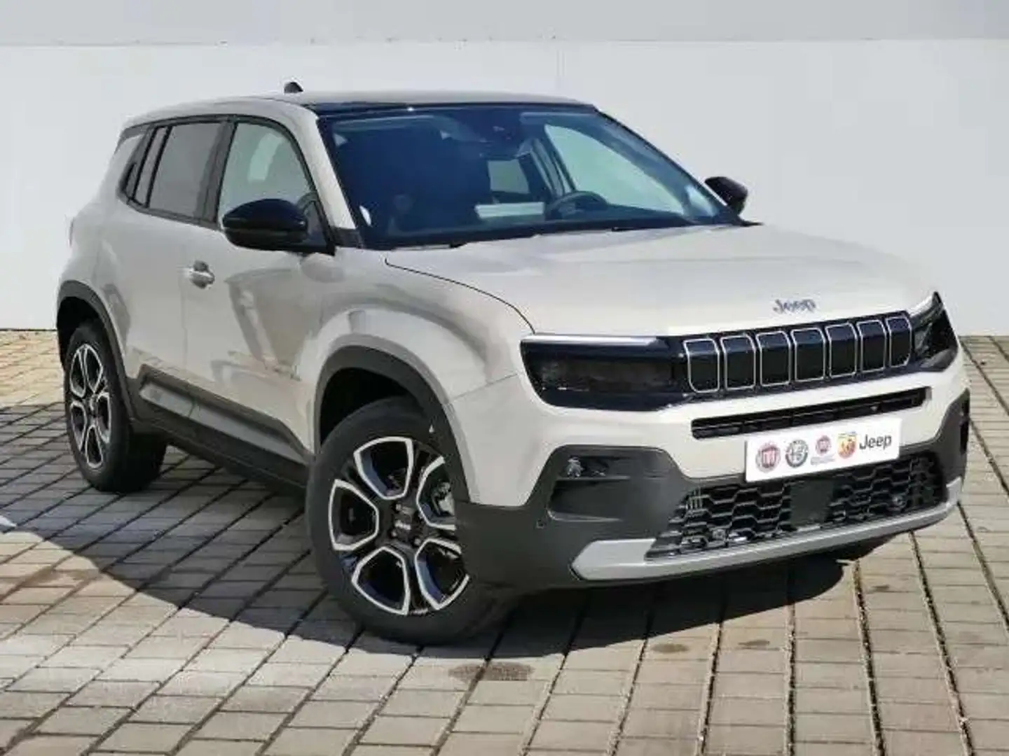 Jeep Avenger Summit e-Hybrid 1.2 Beige - 1