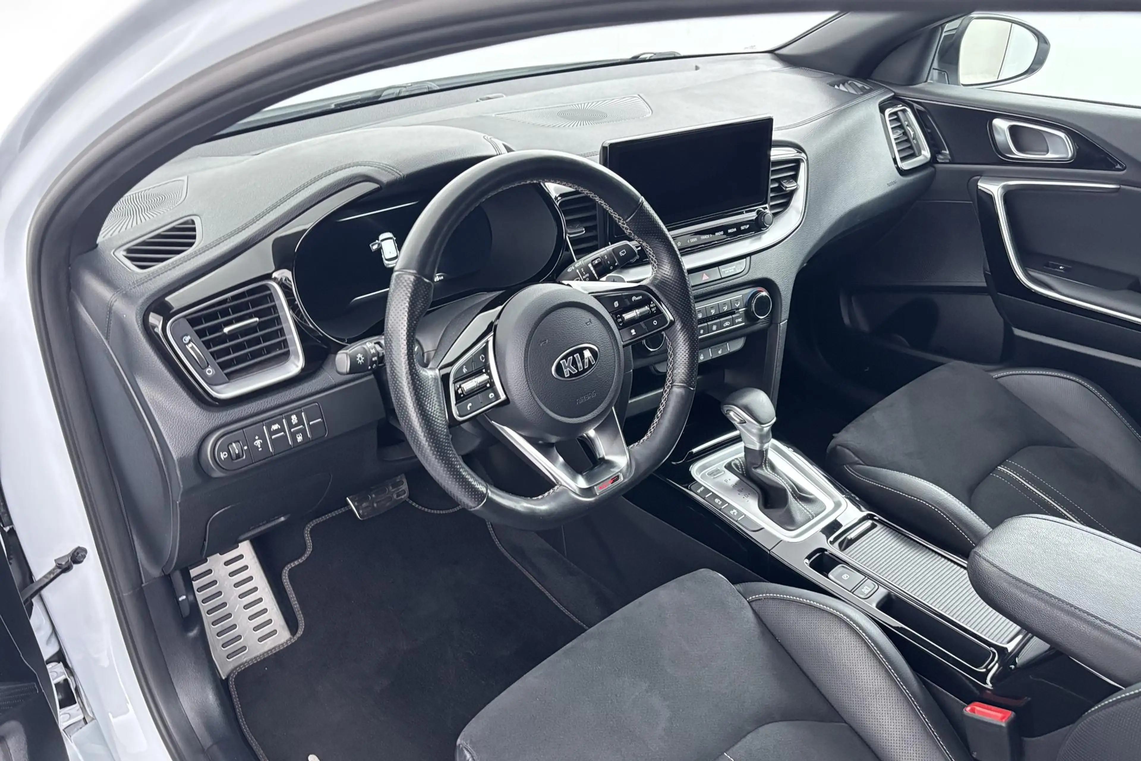 Kia ProCeed / pro_cee'd 1.5 T-GDI GT-Line Sportief design met een vleugje — photo 10