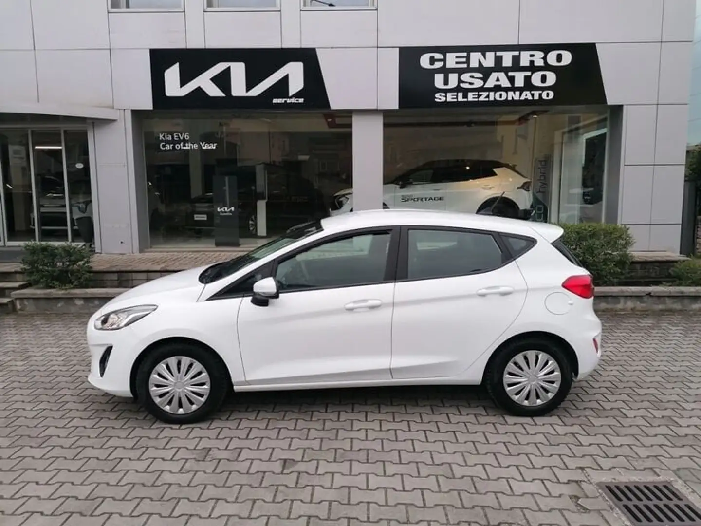 Ford Fiesta 1.5 EcoBlue 5 porte Connected Bianco - 2