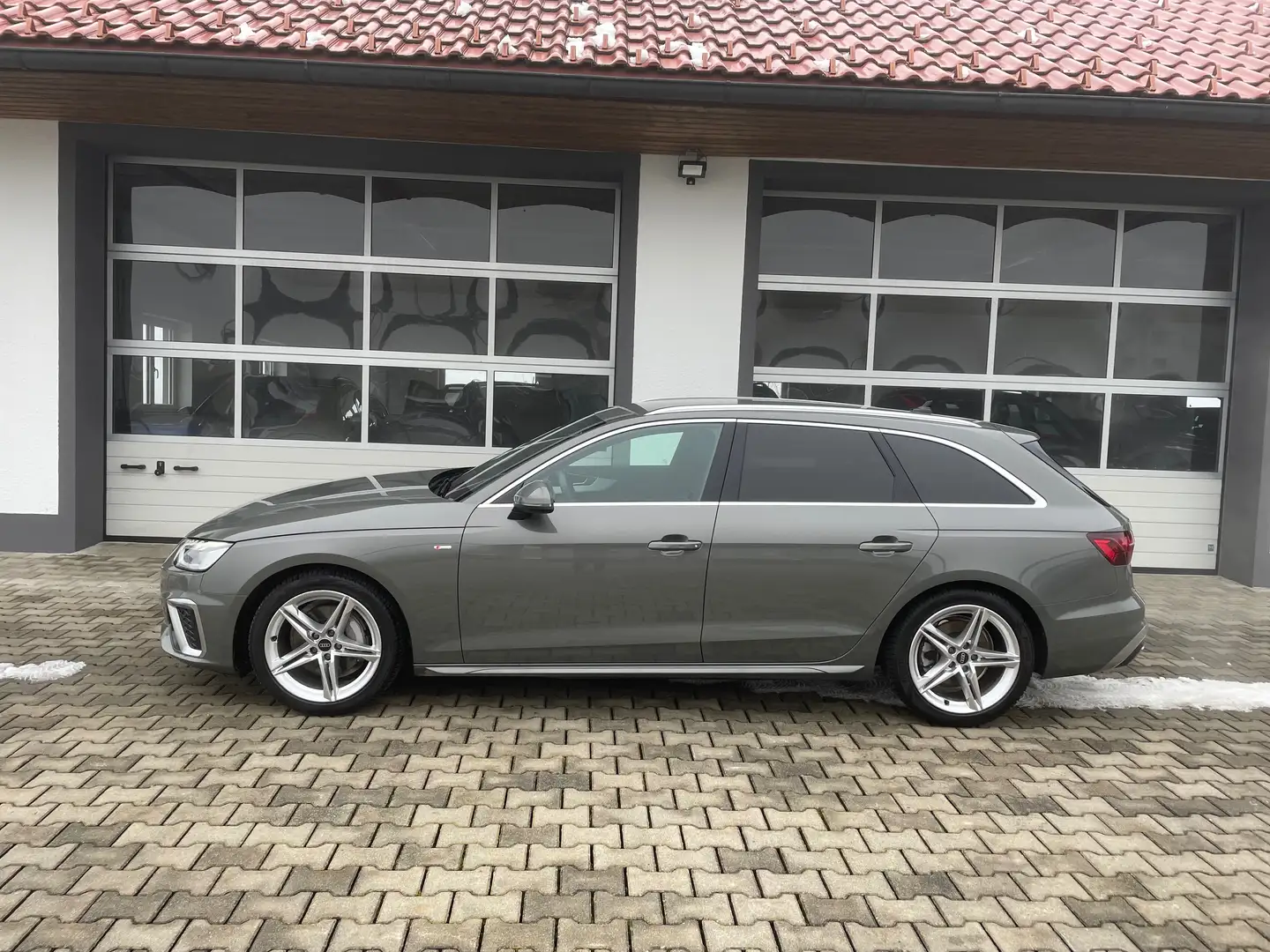 Audi A4 40 TDI quattro S-tronic*S-line*VIRTUAL*LED*RFK*APP Grau - 2