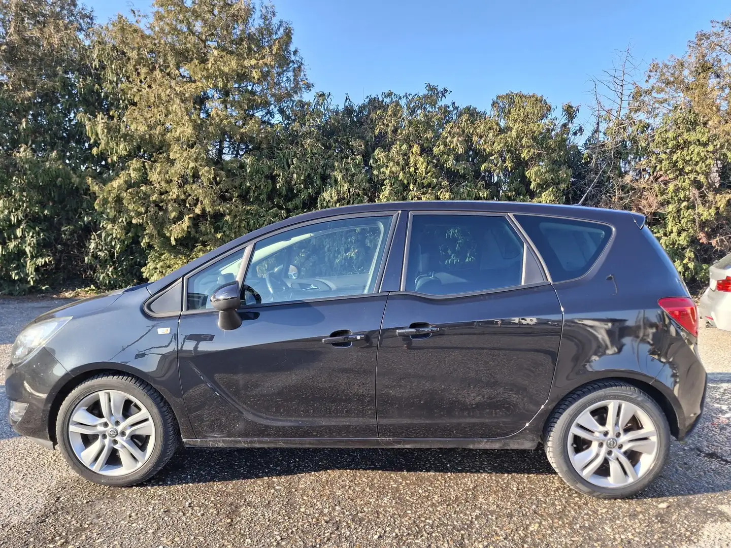 Opel Meriva Edition136PS! /Display/Lenkradheiz./Gutachten NEU Schwarz - 1