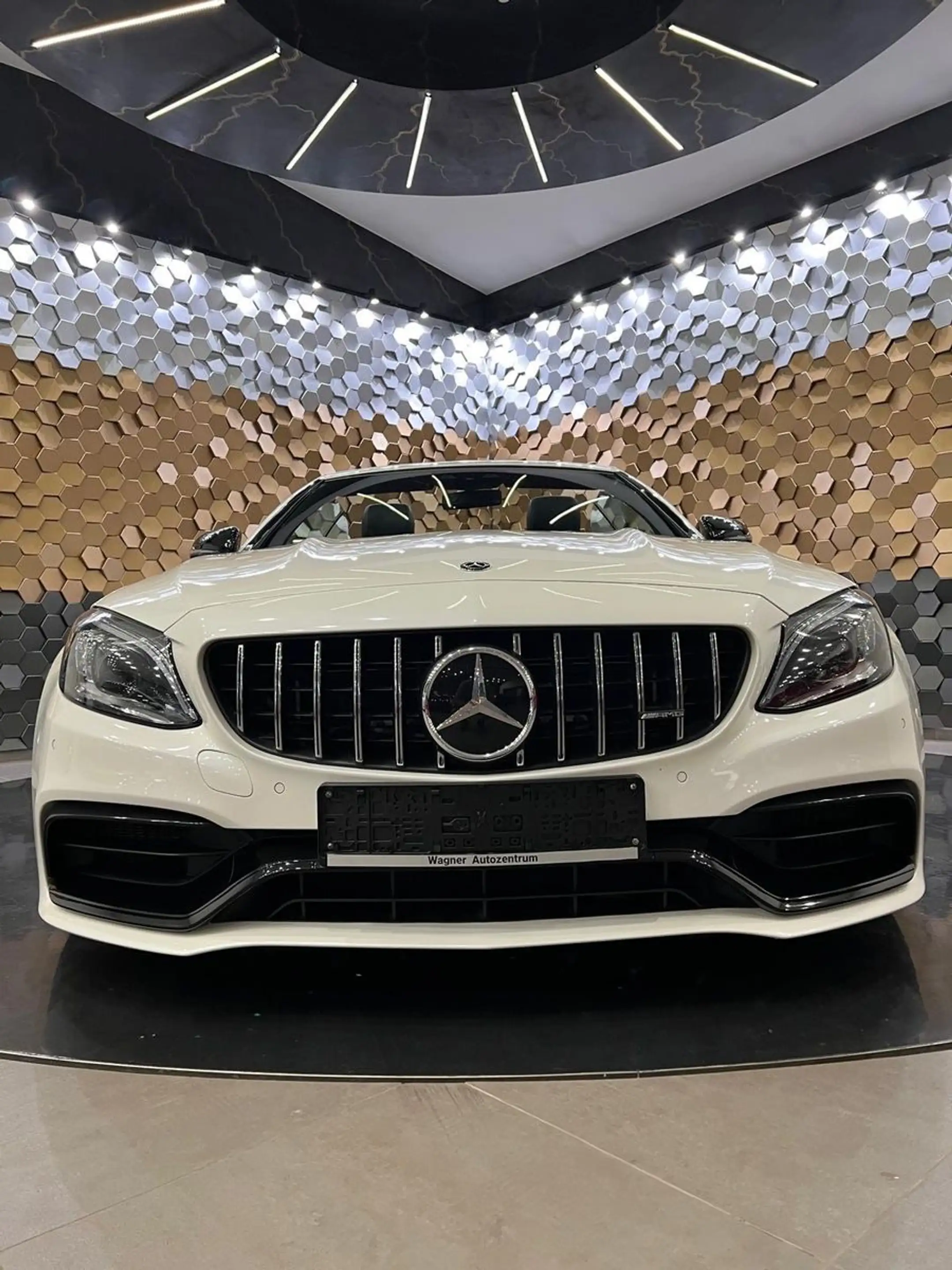 Mercedes-Benz C 63 AMG S/Burmester/Wide/ACC/Memory/Carbon — photo 6