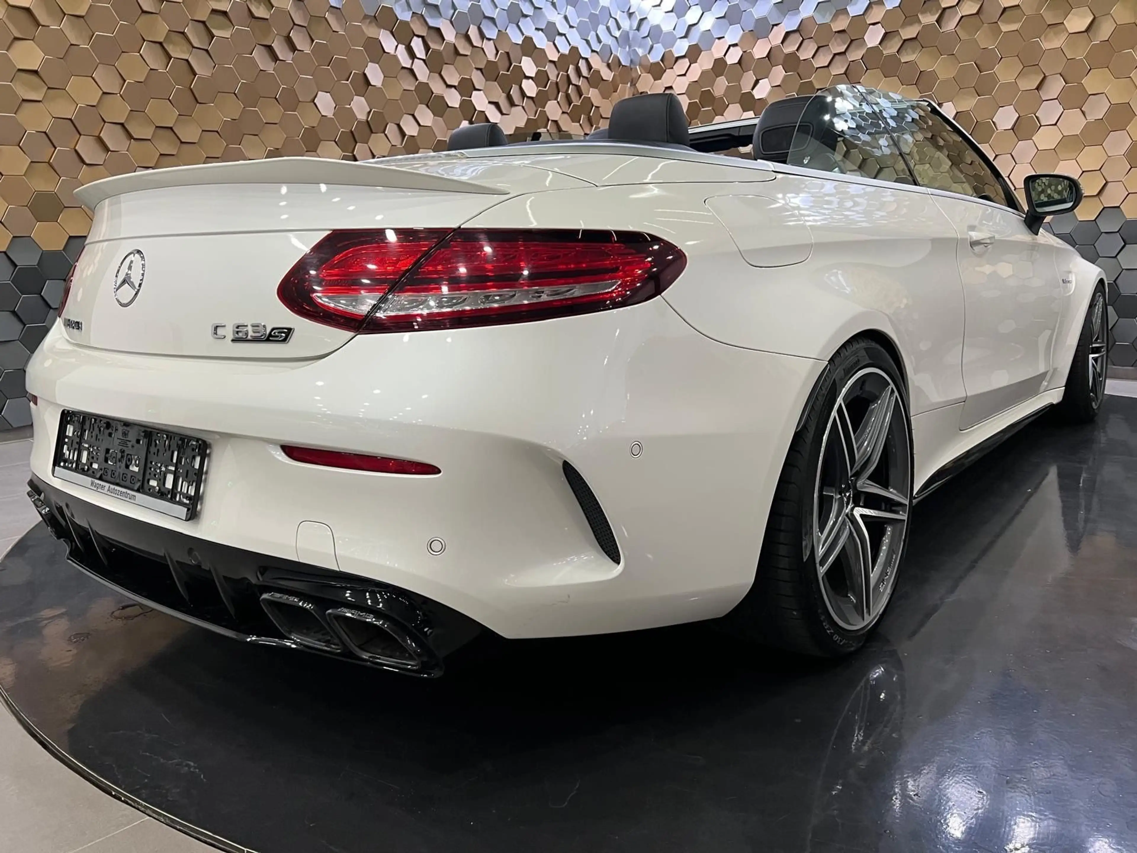 Mercedes-Benz C 63 AMG S/Burmester/Wide/ACC/Memory/Carbon — photo 2