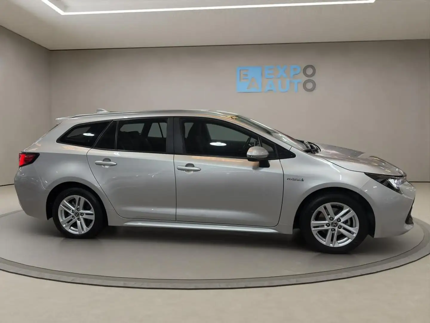 Toyota Corolla Touring Sports 125H Active Tech Gris - 2