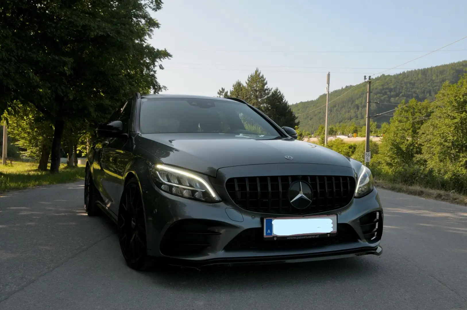 Mercedes-Benz C 220 d T 4MATIC Aut. - 1