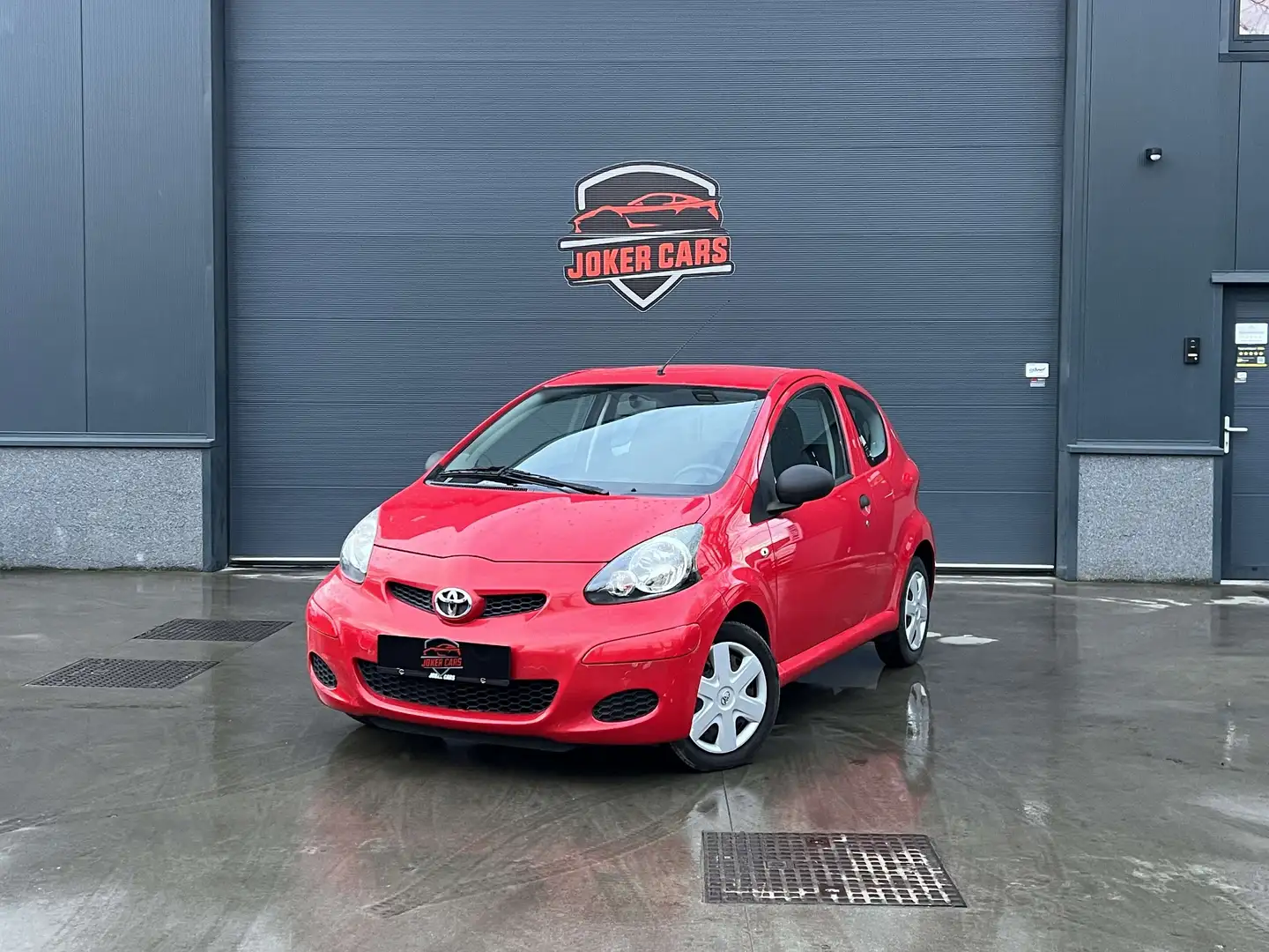 Toyota Aygo 1.0i EURO 5 1ste Eigenaar Gekeurd Carpass Rouge - 2