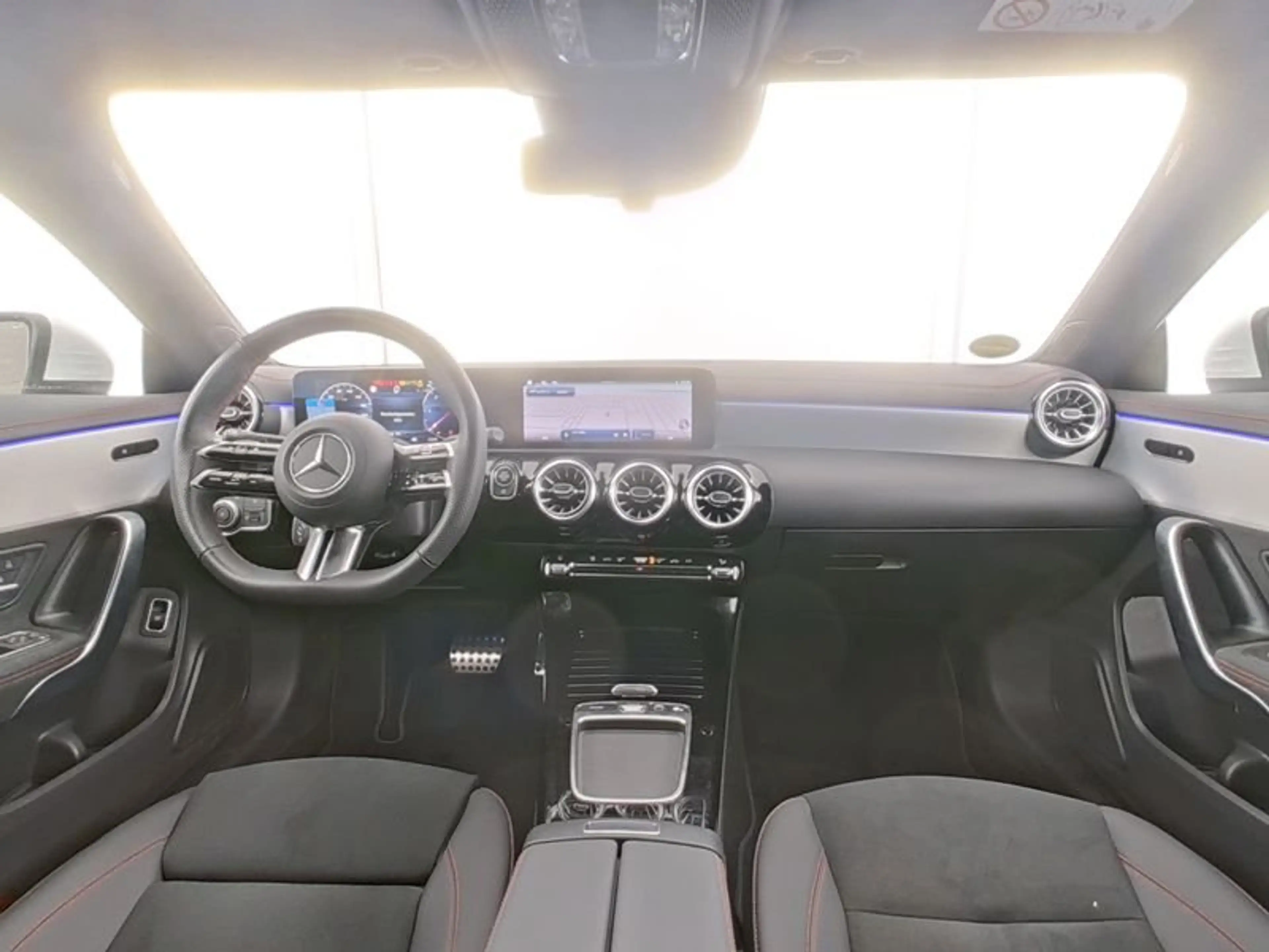 Mercedes-Benz CLA 220 d AMG MBUX/Totw/Ambient/LED/Kamera/Color — photo 7