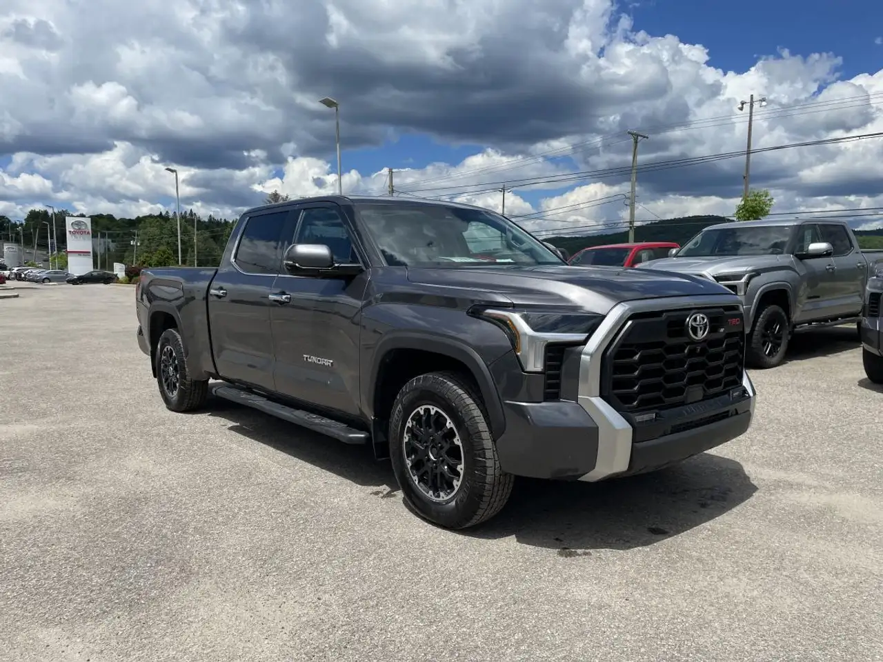 Toyota Tundra снимка Toyota Tundra