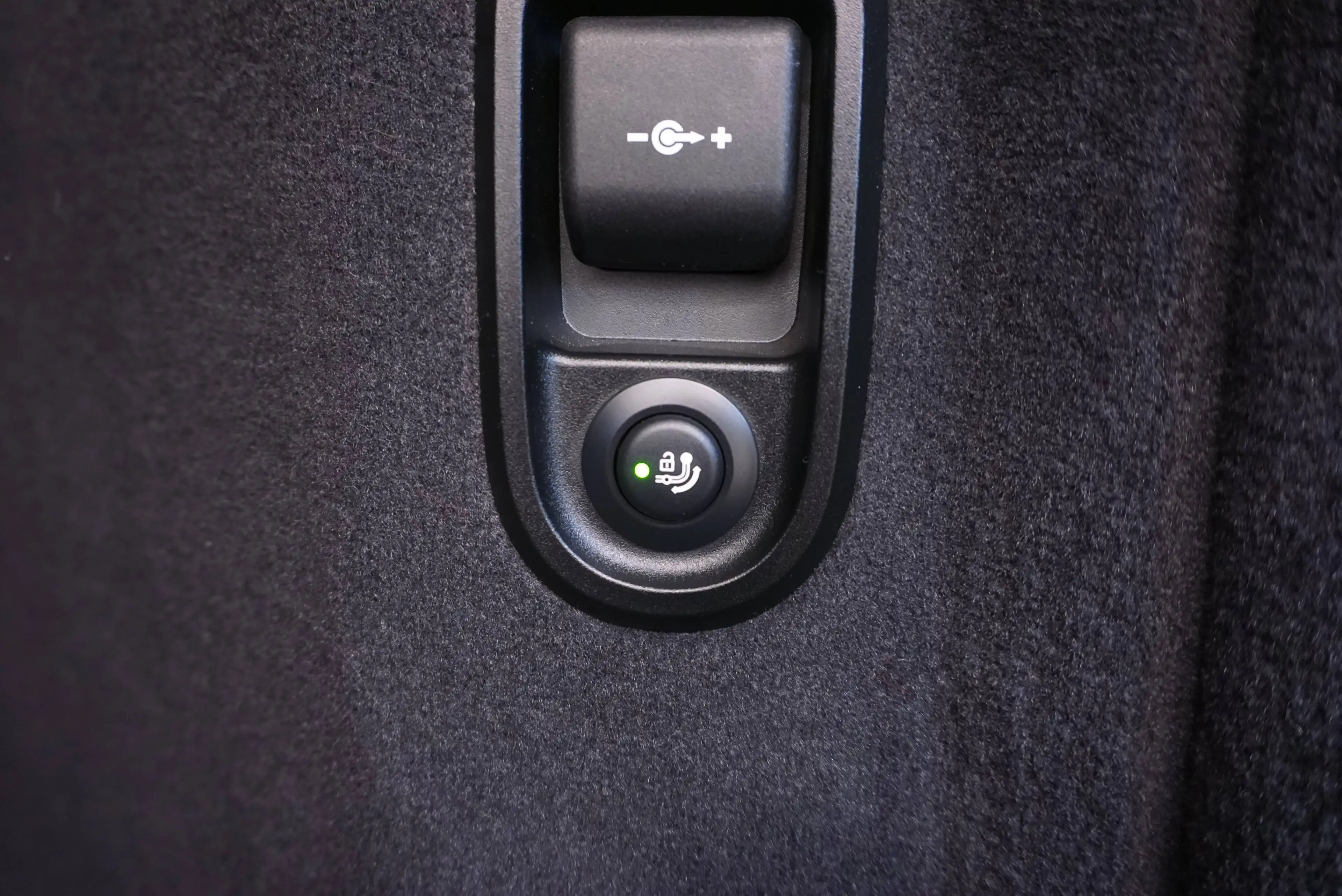 BMW 520 d xDrive touring// Anhängervorrichtung // — photo 20