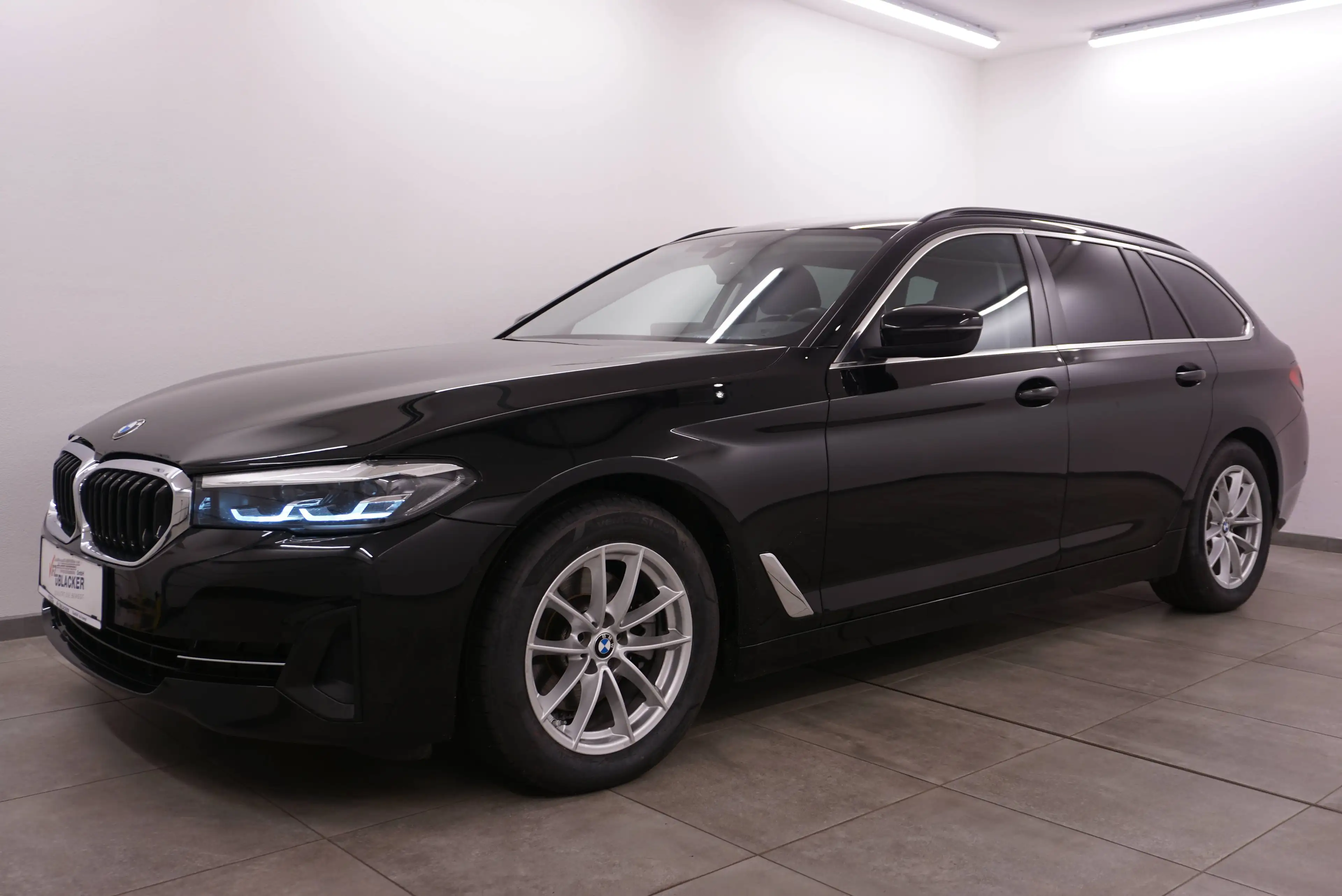 BMW 520 d xDrive touring// Anhängervorrichtung // — photo 3