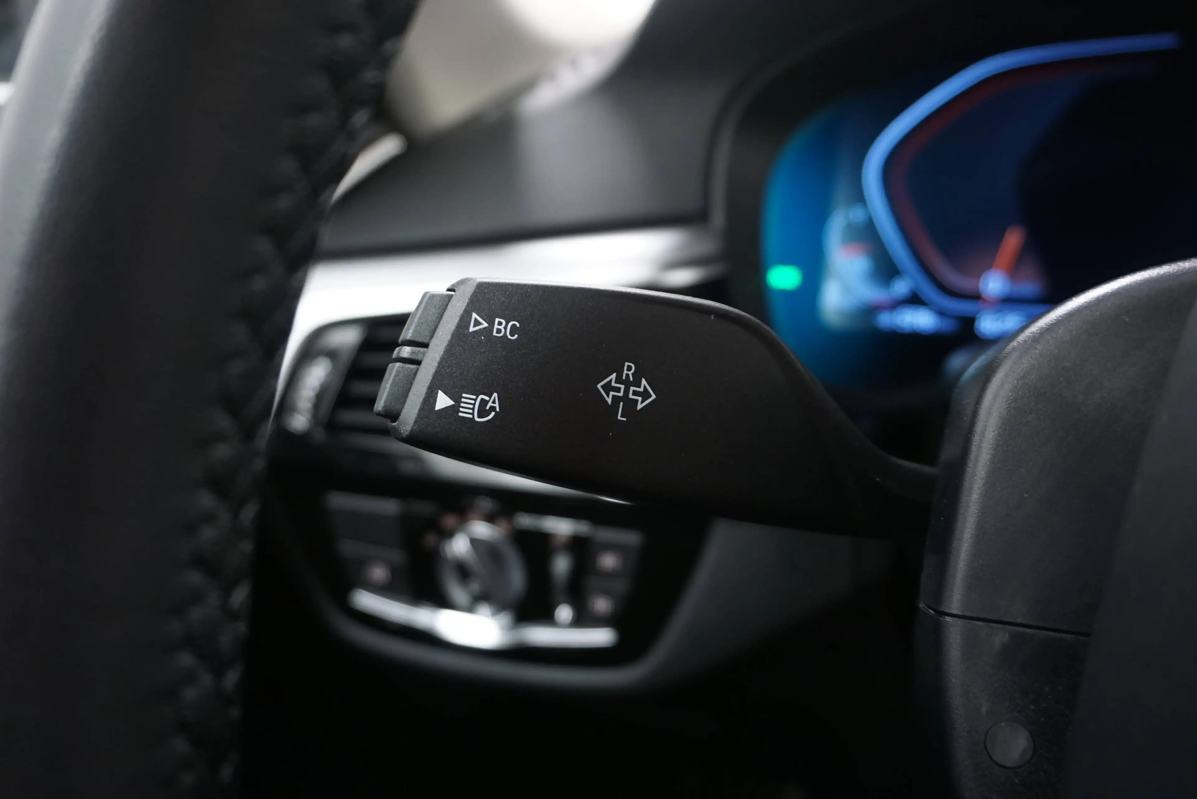 BMW 520 d xDrive touring// Anhängervorrichtung // — photo 13