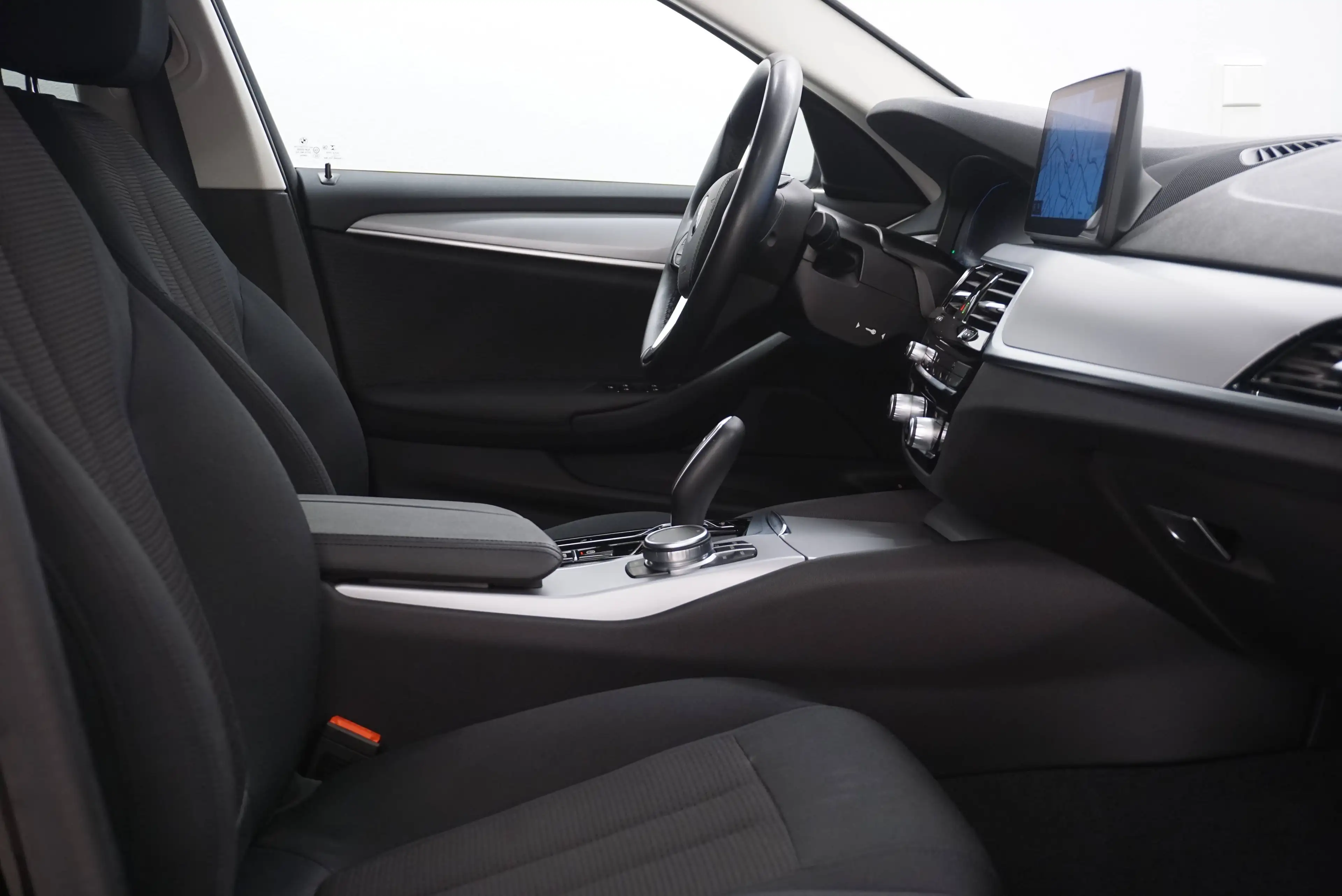 BMW 520 d xDrive touring// Anhängervorrichtung // — photo 4