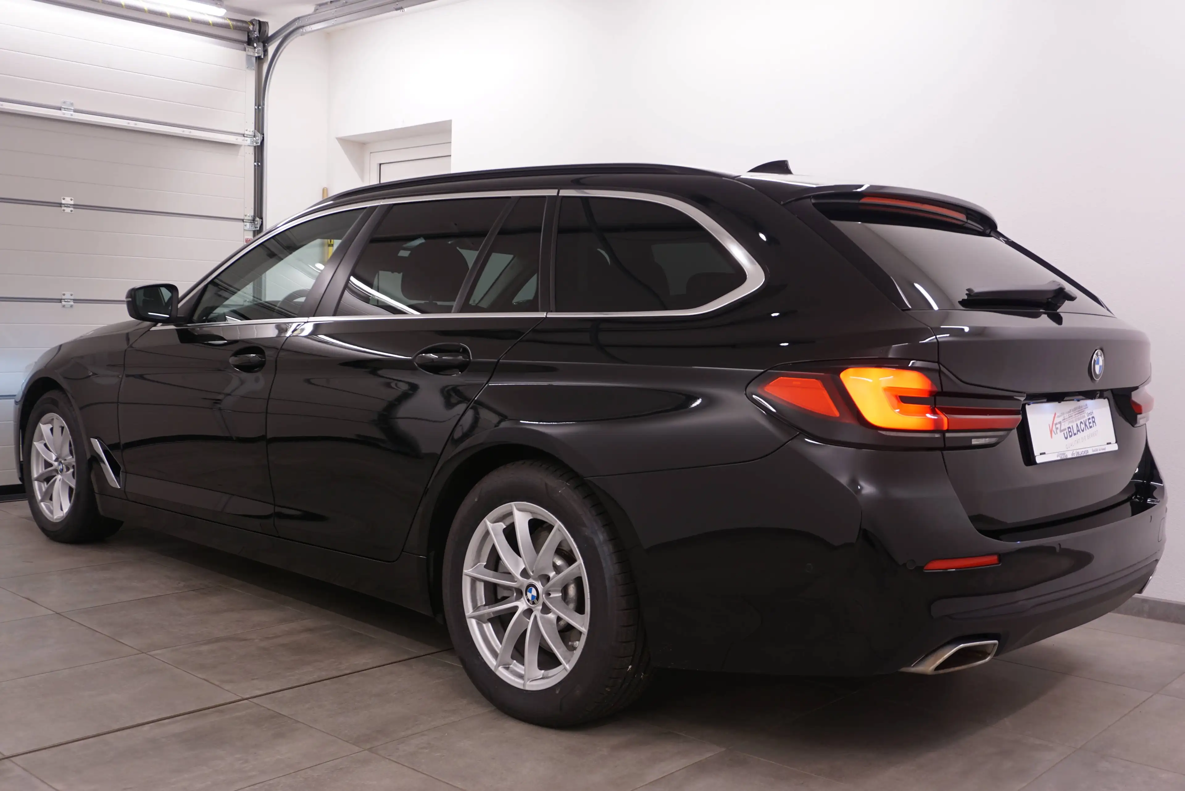 BMW 520 d xDrive touring// Anhängervorrichtung // — photo 5