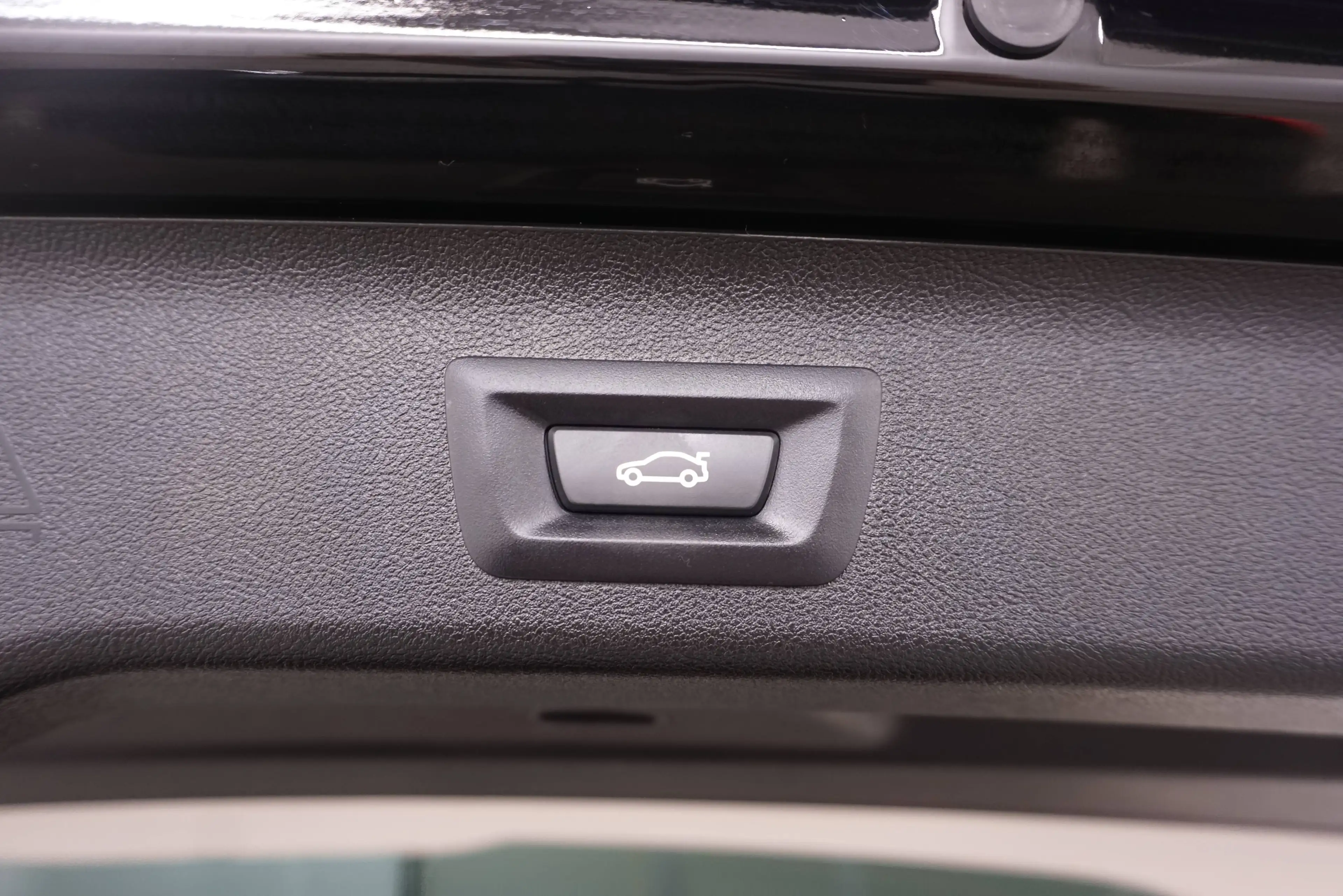 BMW 520 d xDrive touring// Anhängervorrichtung // — photo 19