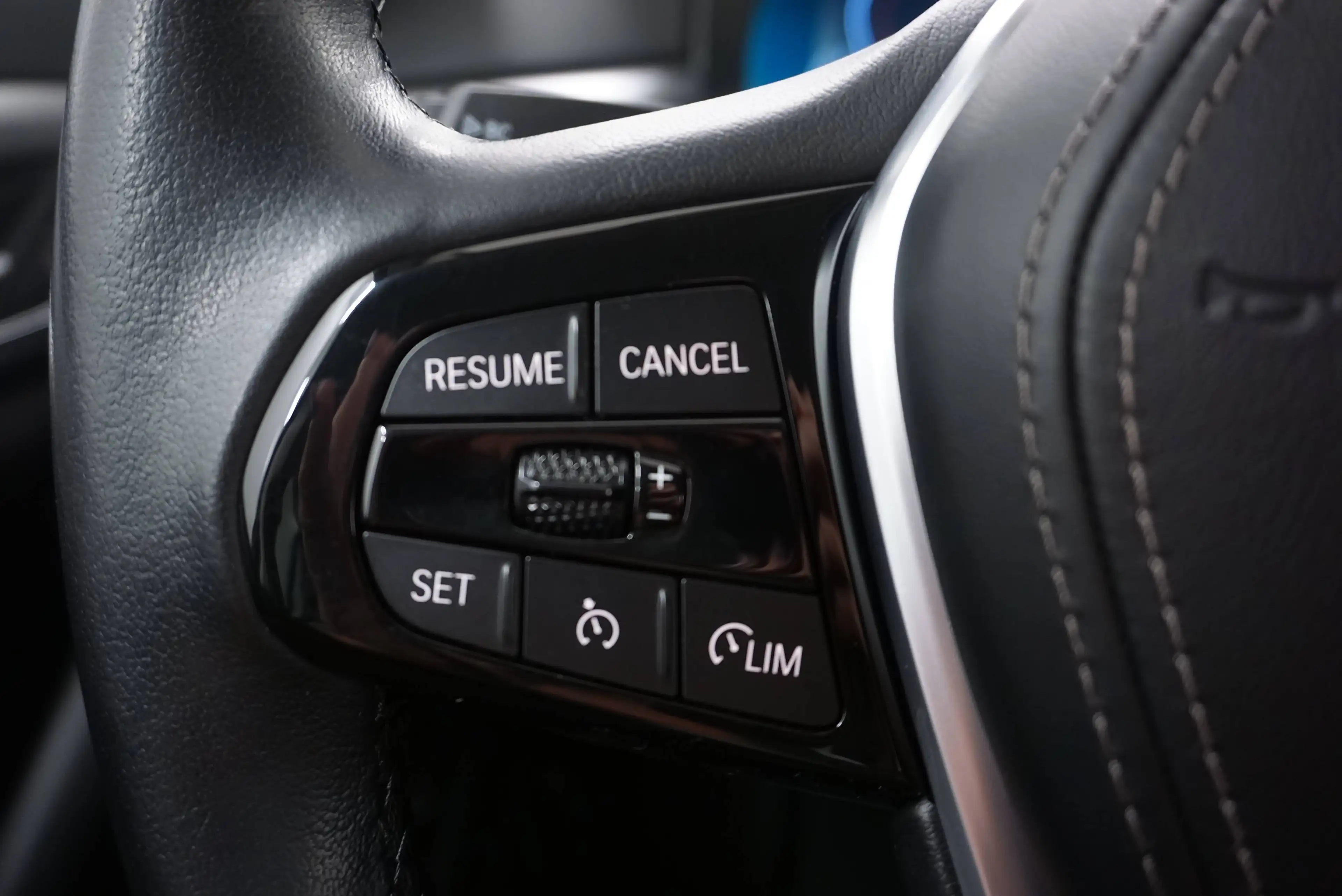 BMW 520 d xDrive touring// Anhängervorrichtung // — photo 14