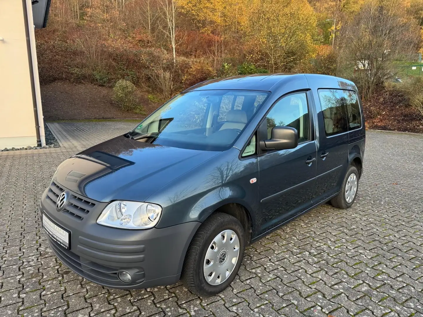 Volkswagen Caddy 1.6 Life*ERST: 70.300.KM*7.SITZER*1.HAND*KLIMA Grau - 2