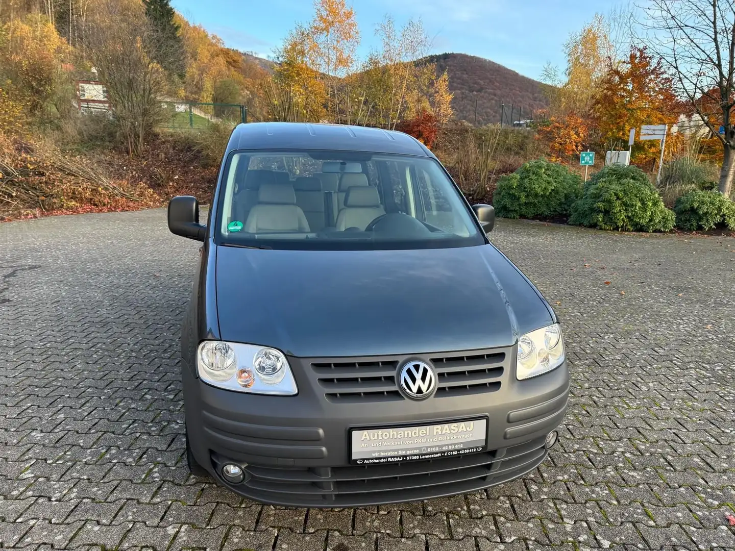Volkswagen Caddy 1.6 Life*ERST: 70.300.KM*7.SITZER*1.HAND*KLIMA Grau - 1