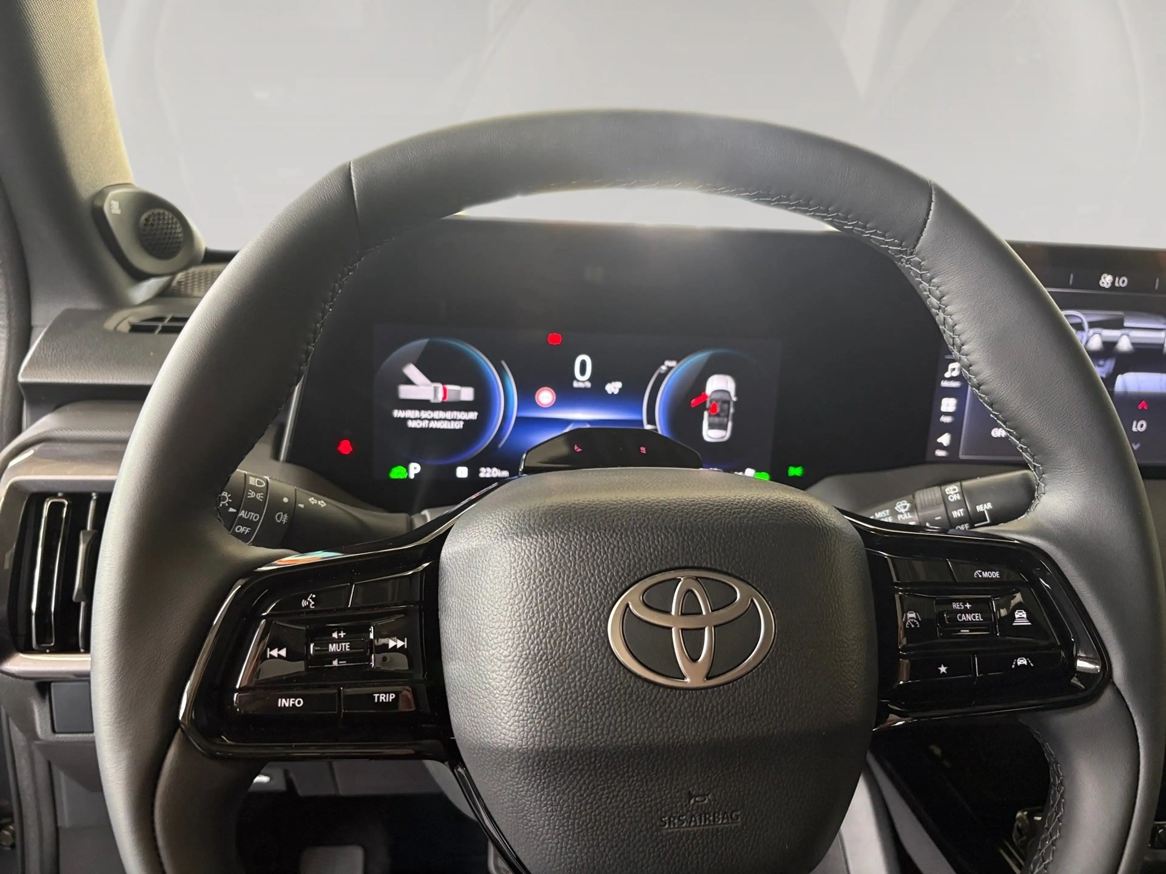 Toyota Urban Cruiser Lounge Lithium AUT — photo 8