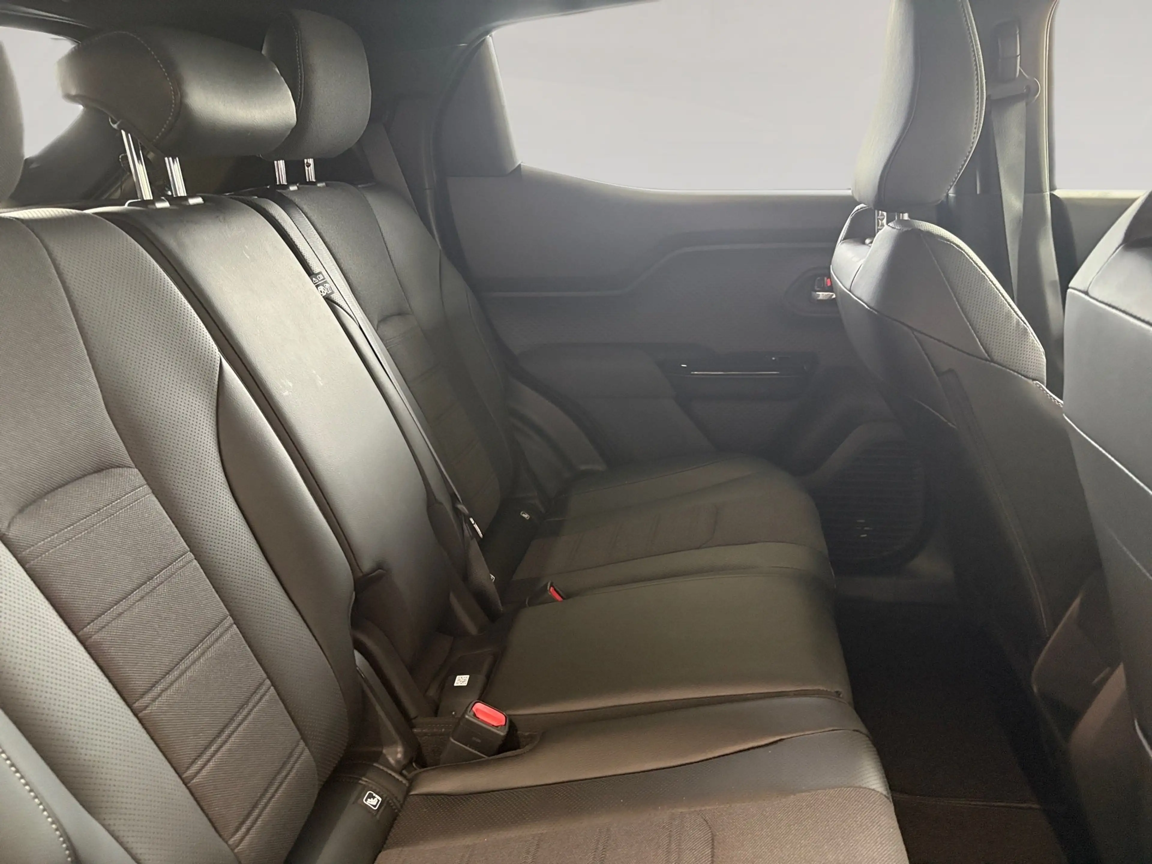 Toyota Urban Cruiser Lounge Lithium AUT — photo 12