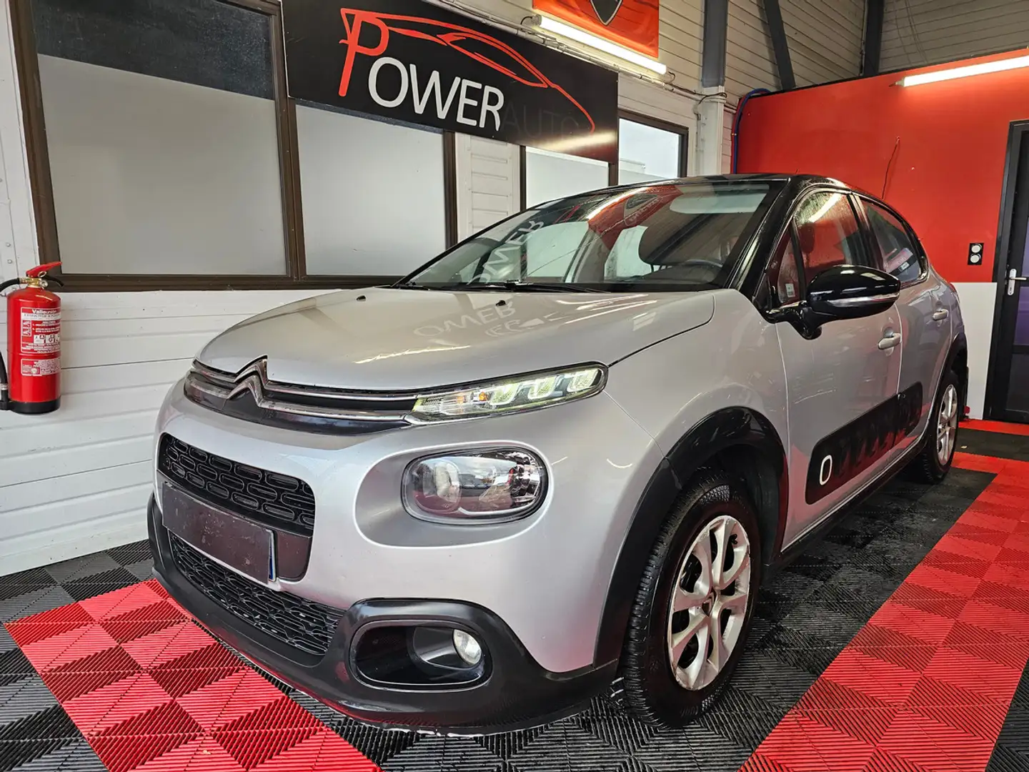 Citroen C3 1.2 117003KMS Grijs - 1