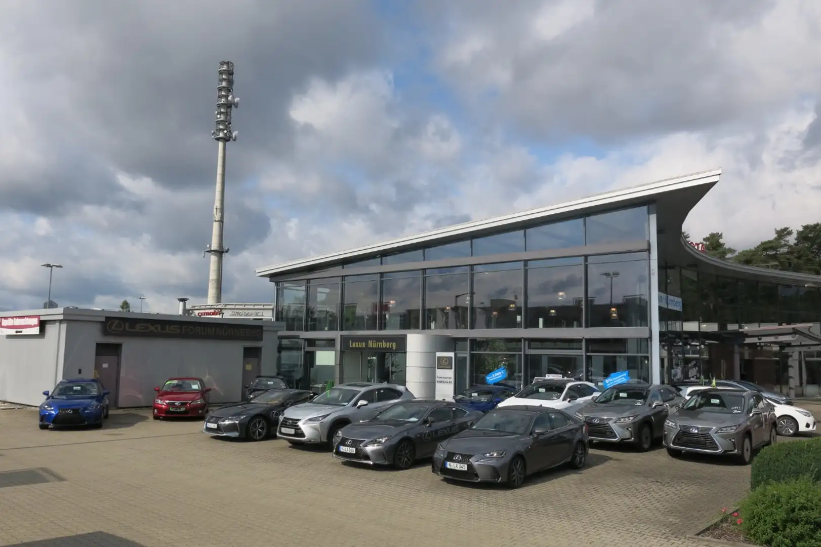 Lexus RX 450h + Plug-in E-Four F-Sport Design LED, Navi Grau - 2