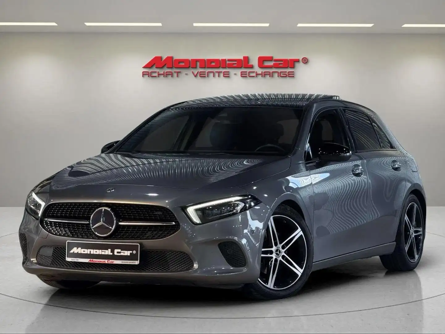 Mercedes-Benz A 180 Business Solution * Automatique * Caméra * Grijs - 1