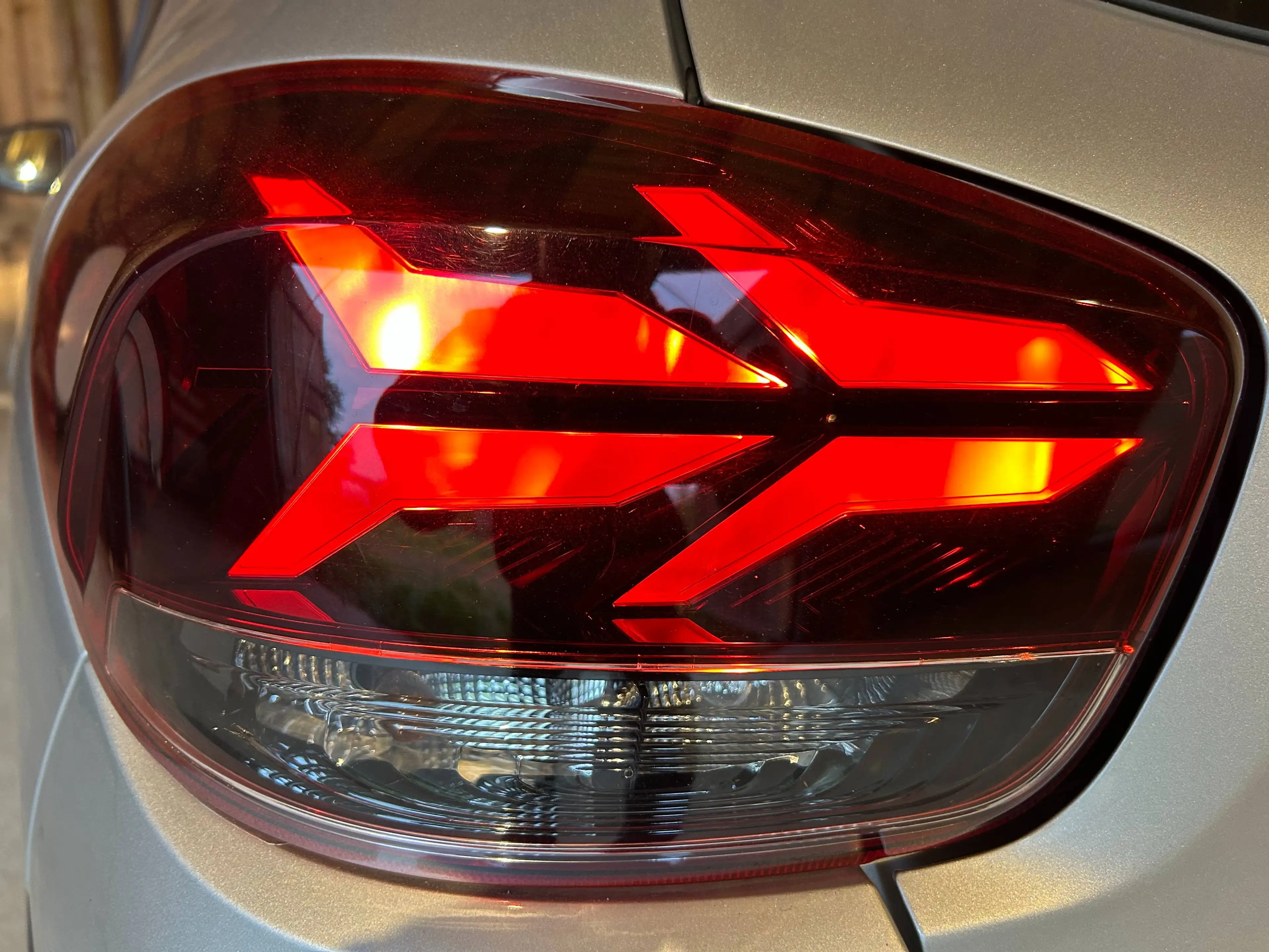 Dacia Spring Electric Comfort Plus Orange Look — photo 15
