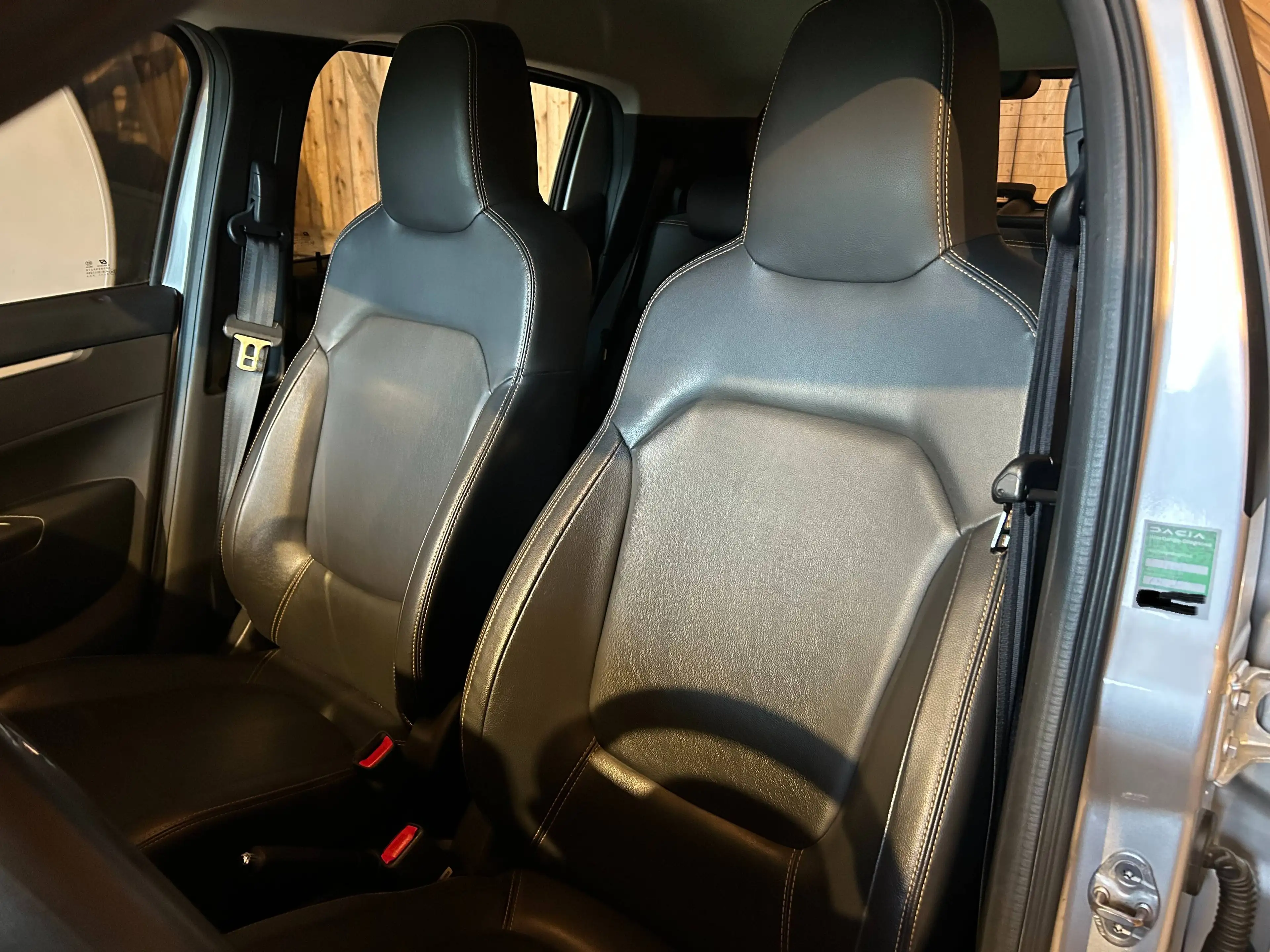 Dacia Spring Electric Comfort Plus Orange Look — photo 9