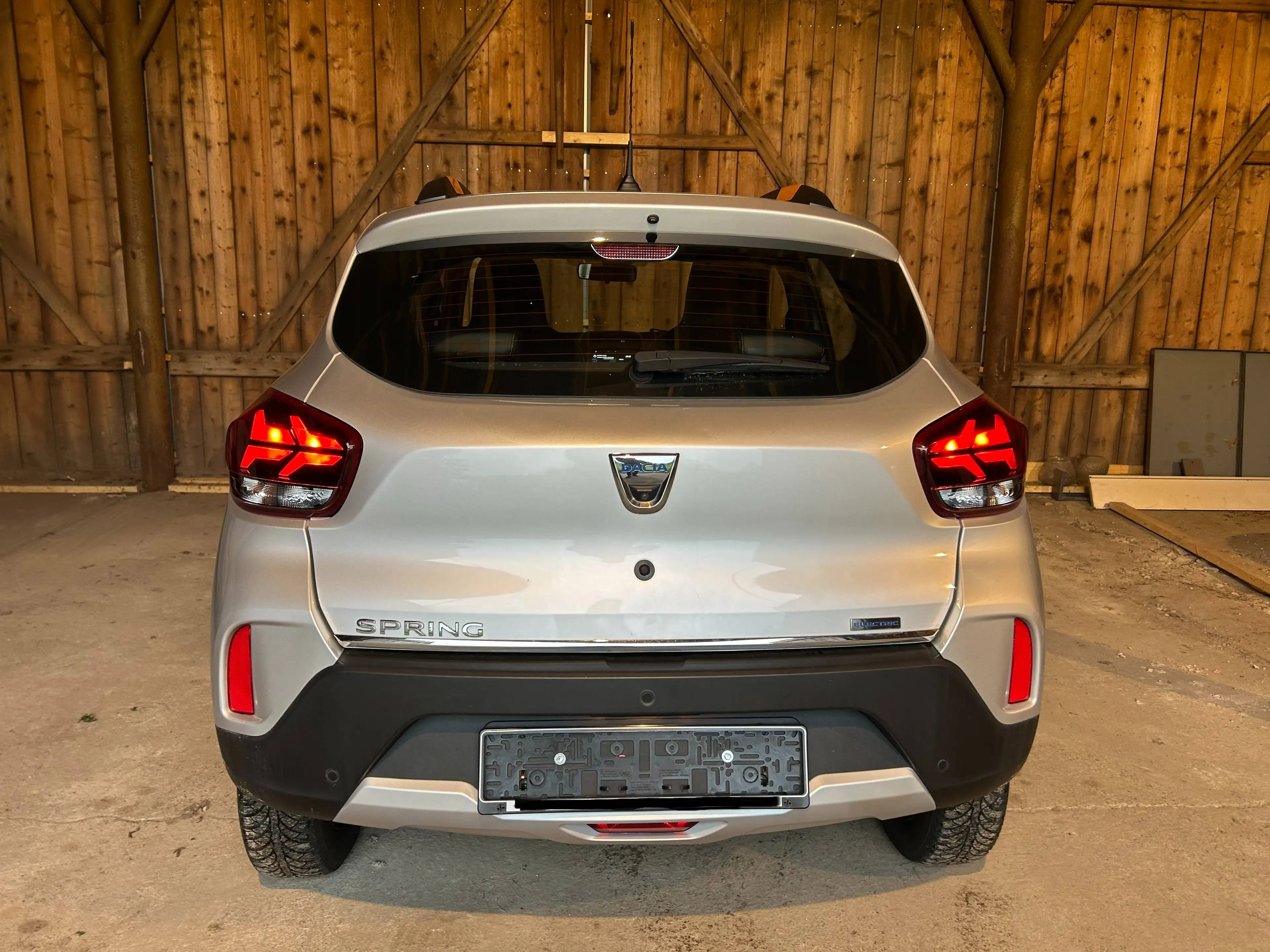 Dacia Spring Electric Comfort Plus Orange Look — photo 5