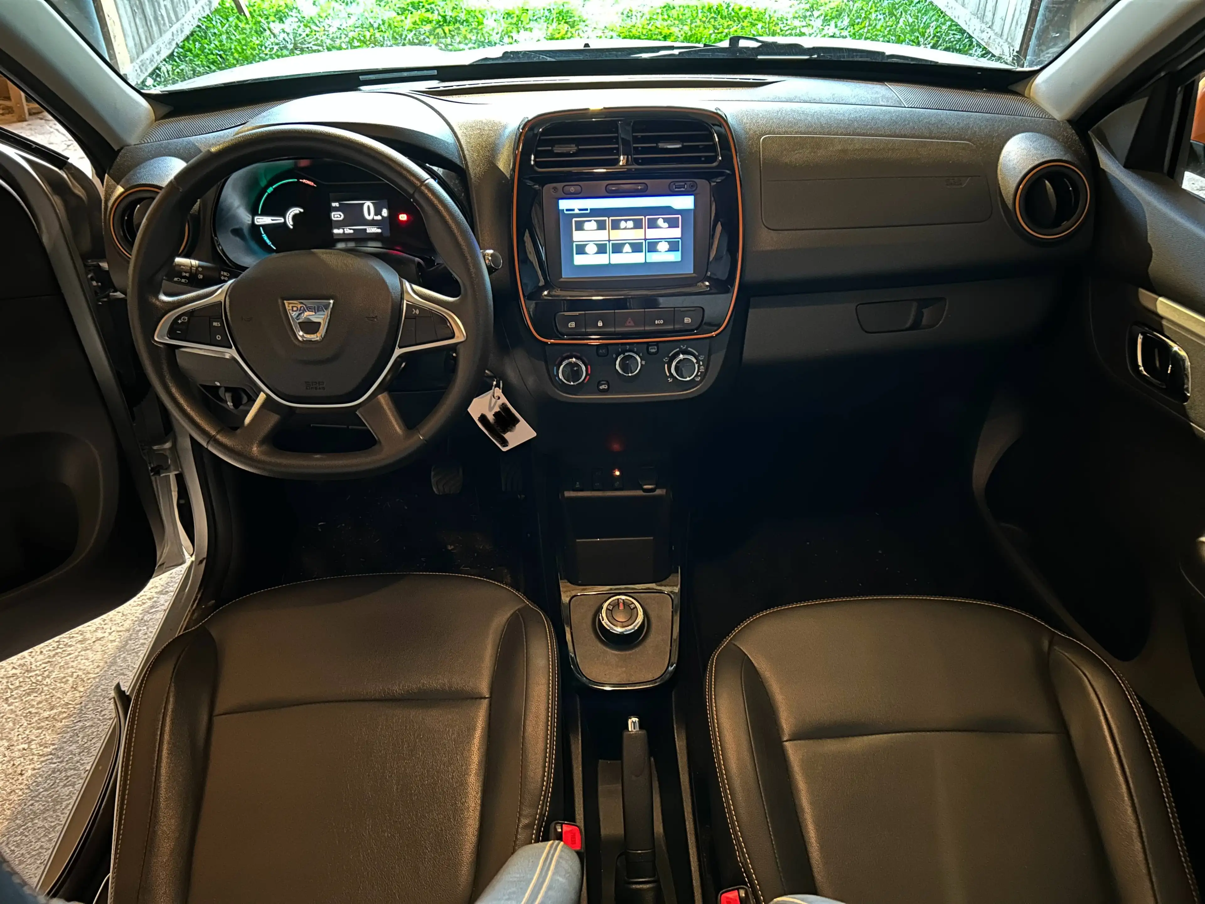 Dacia Spring Electric Comfort Plus Orange Look — photo 7