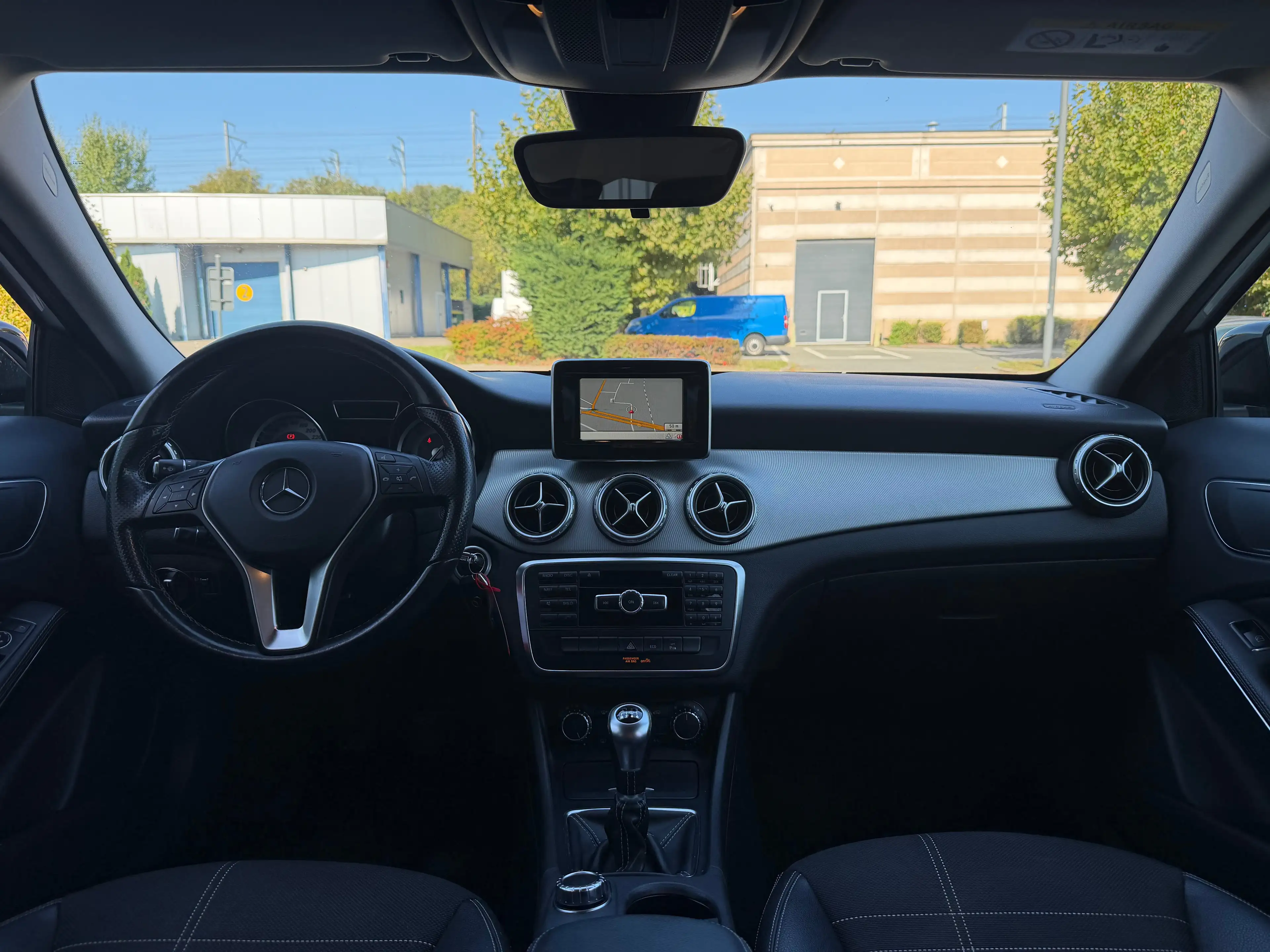 Mercedes-Benz GLA 180 d — photo 7