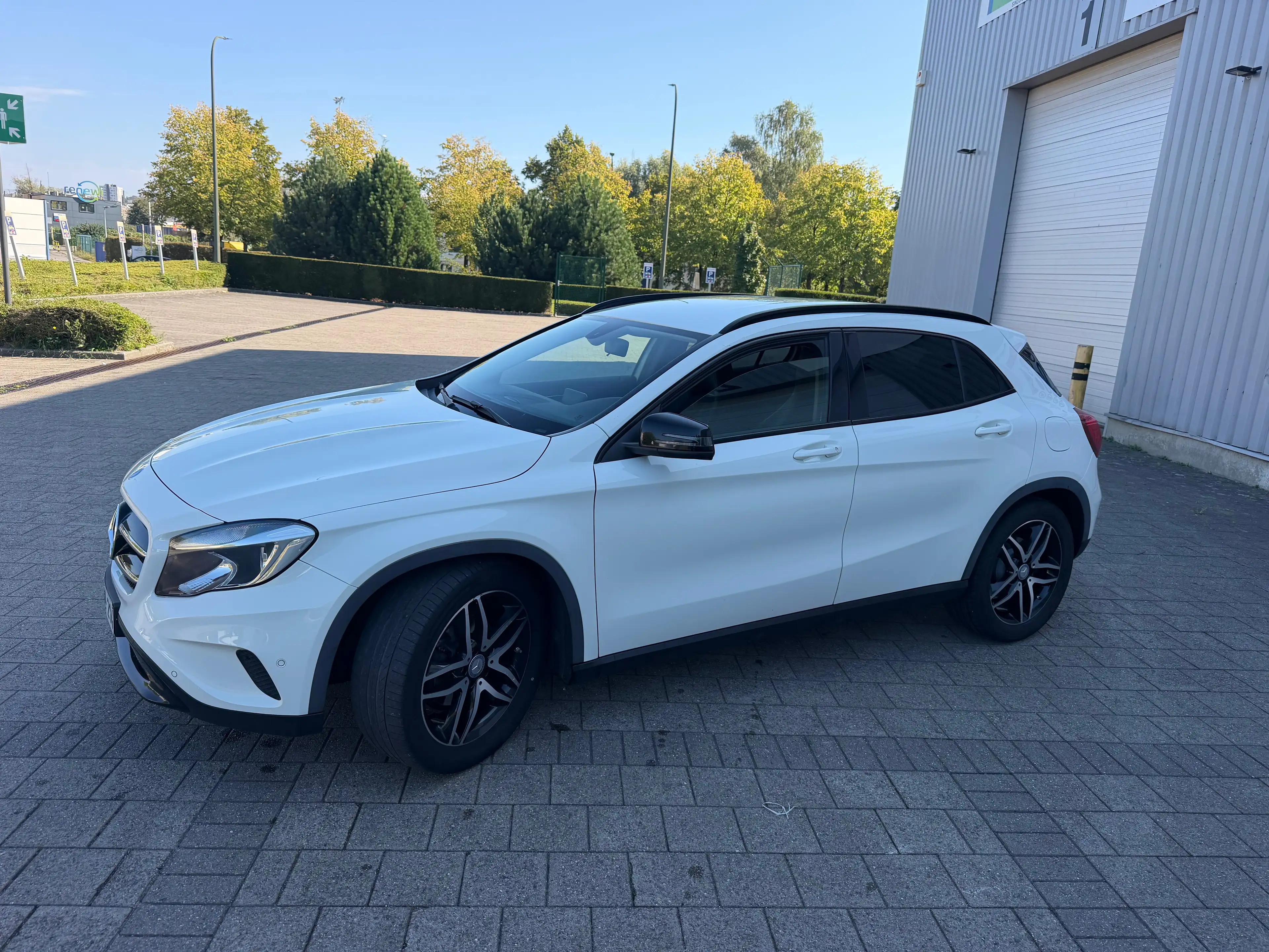 Mercedes-Benz GLA 180 d — photo 3