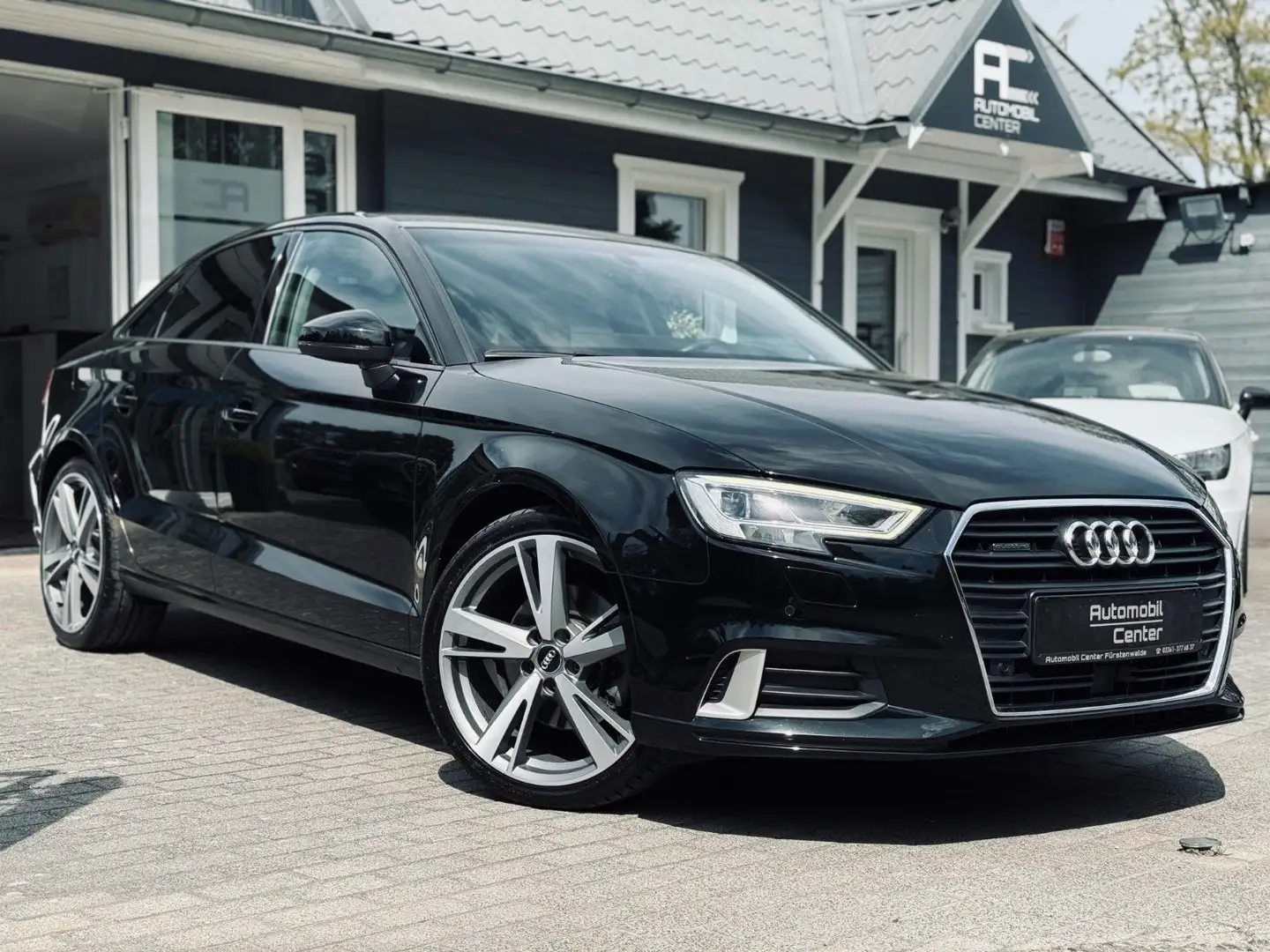 Audi A3 Limousine 40 TDI quattro sport S line+Leder+ Schwarz - 1